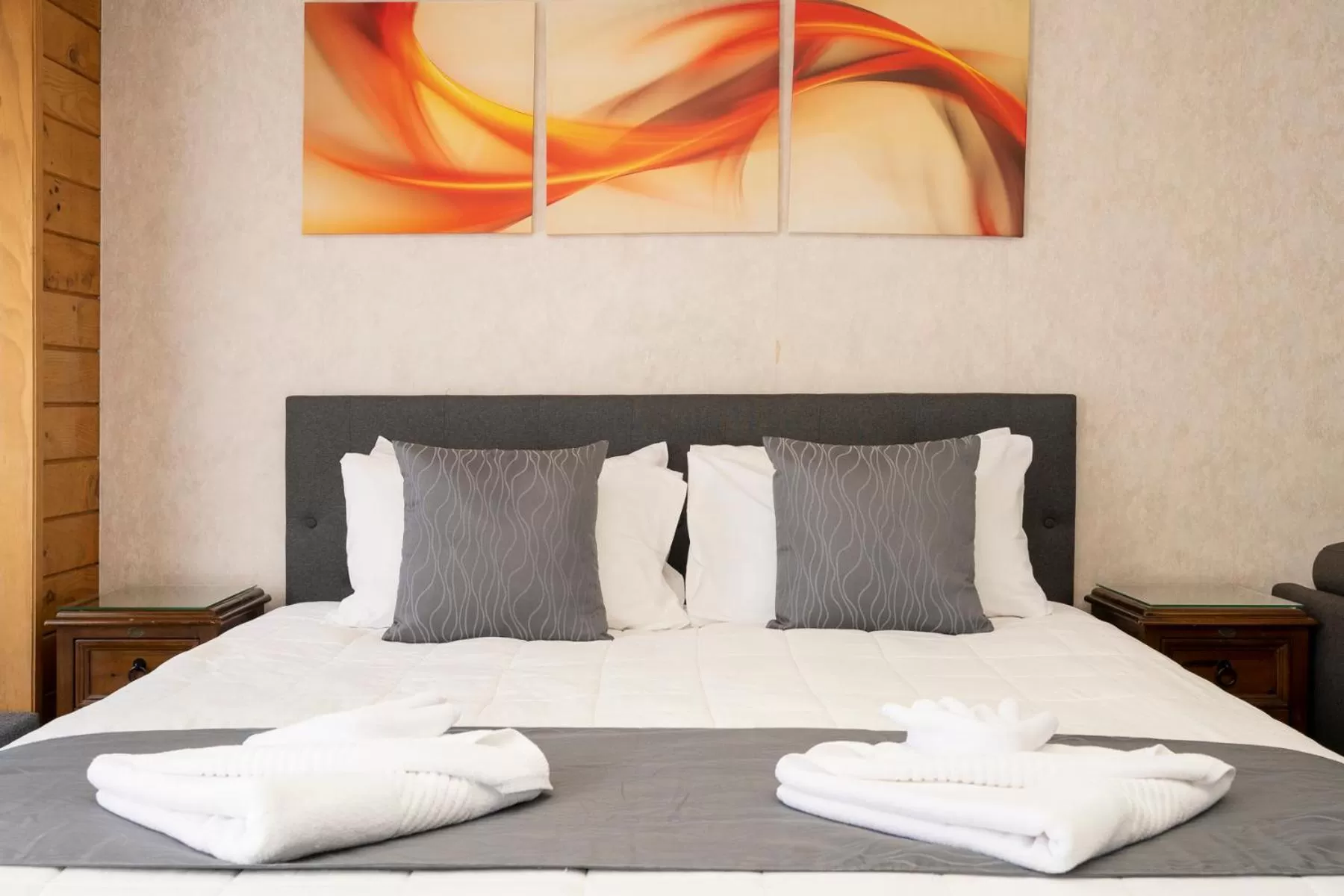 Bed in Tudor Park Motel Spacious with kitchens 1 minute walk to restaurant and shopping centre and Gisborne Hospital