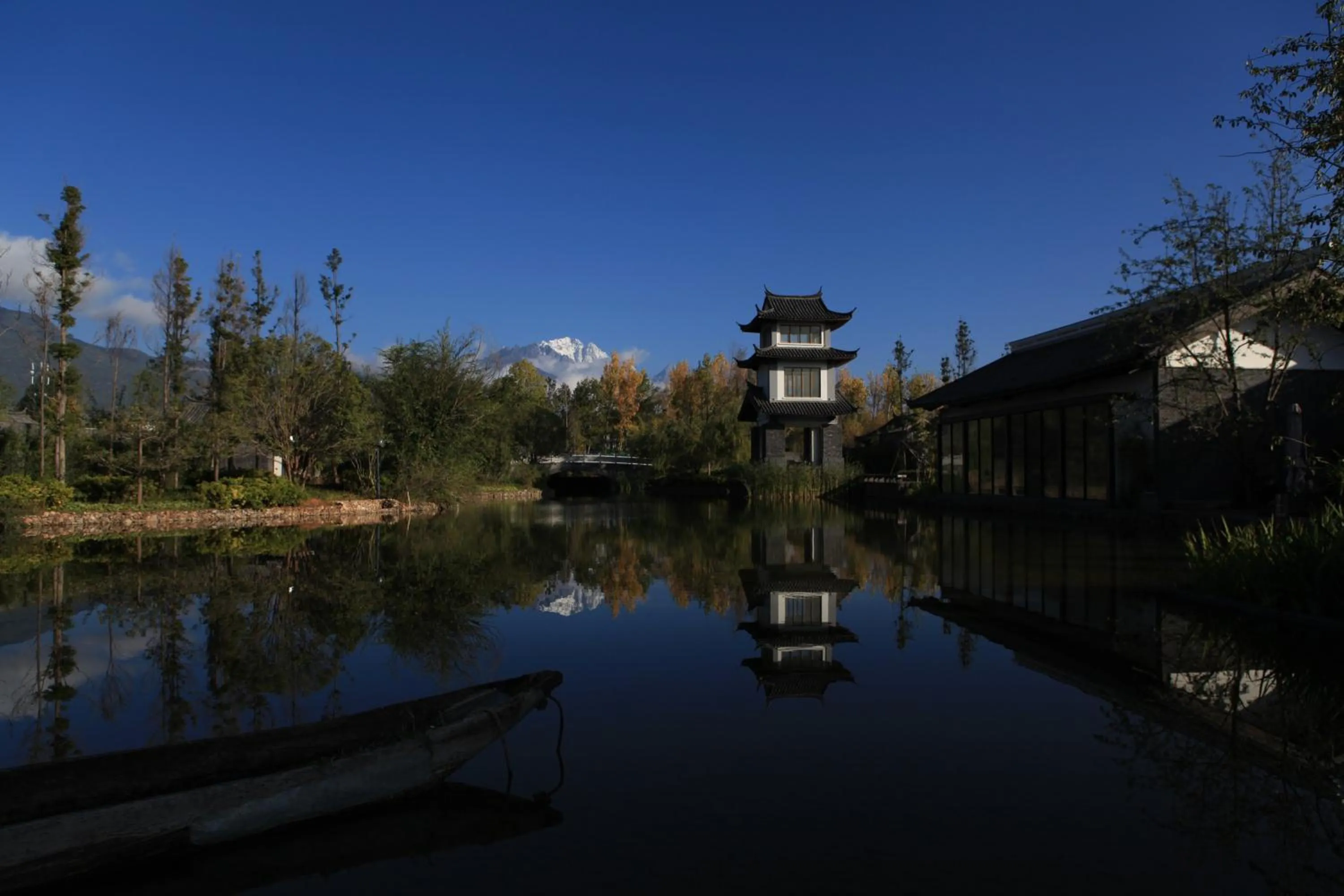 Garden view in Pullman Lijiang Resort & Spa