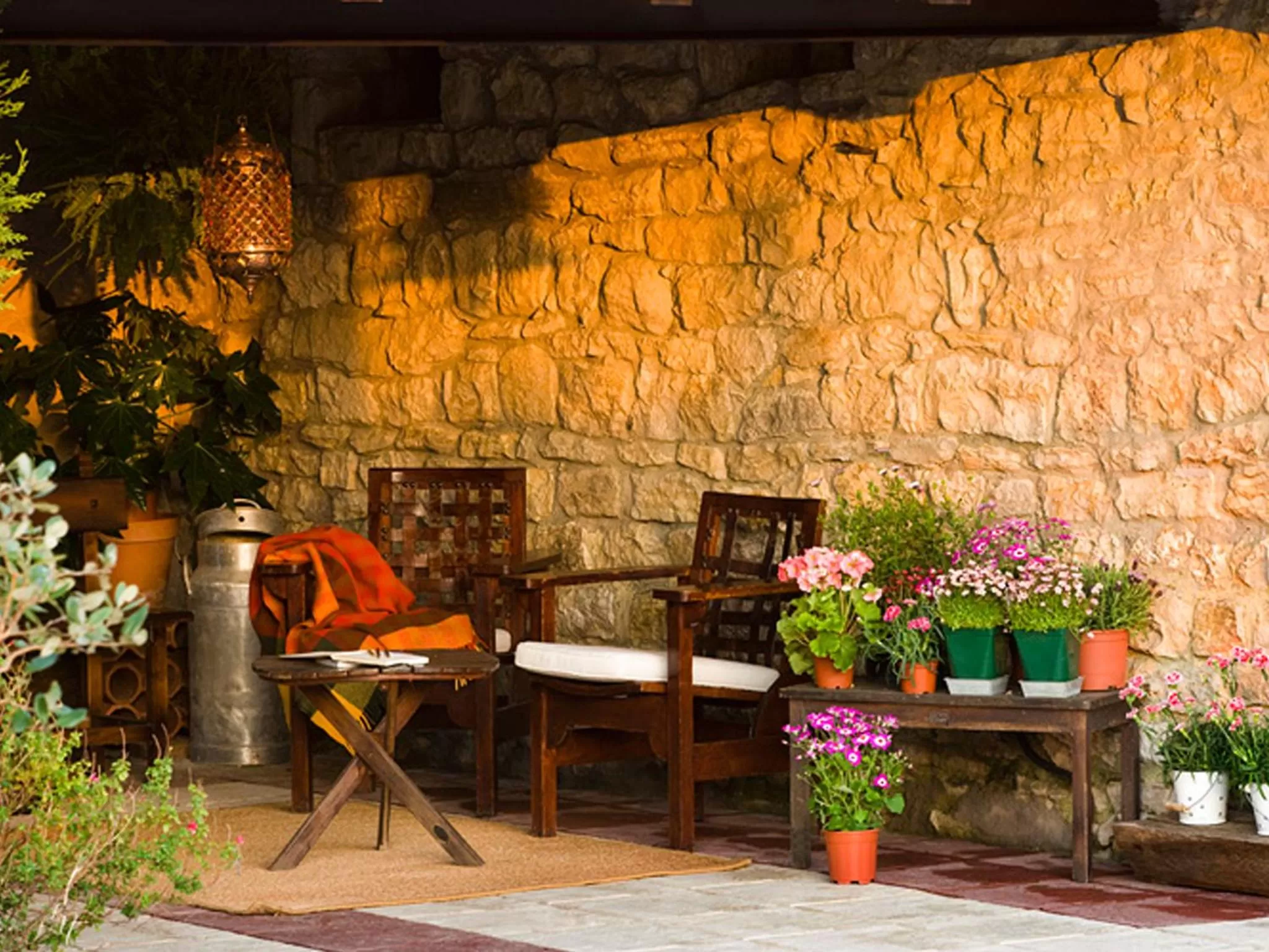 Decorative detail in Posada Santa Ana