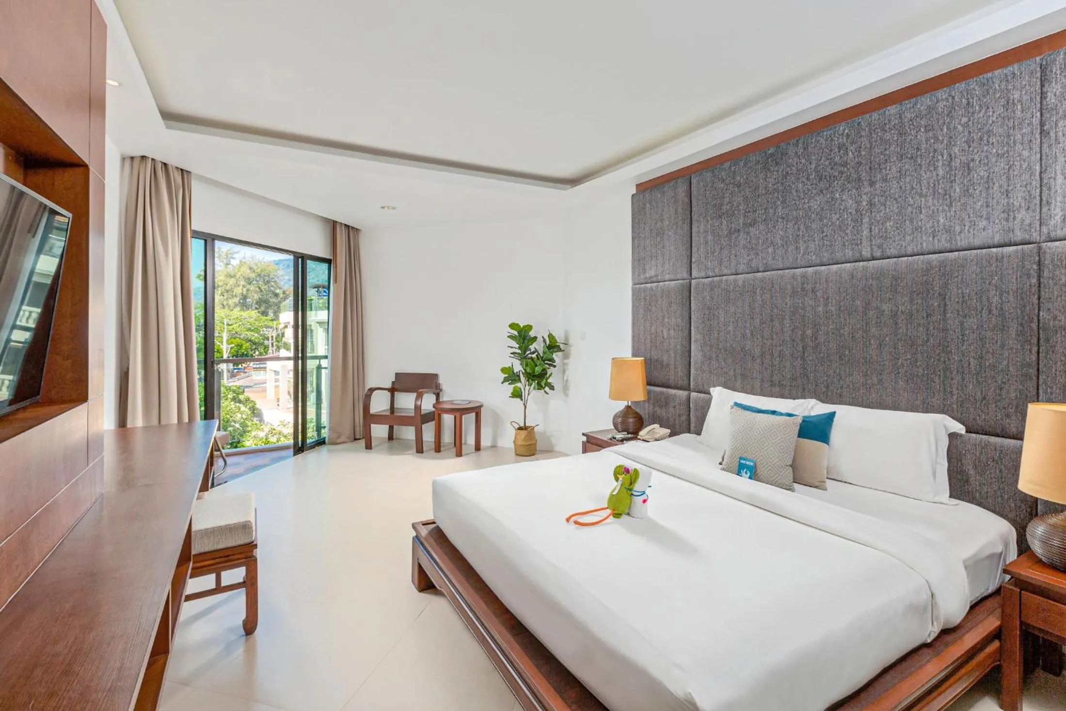 Photo of the whole room, Bed in Baan Laimai Beach Resort & Spa - SHA Extra Plus