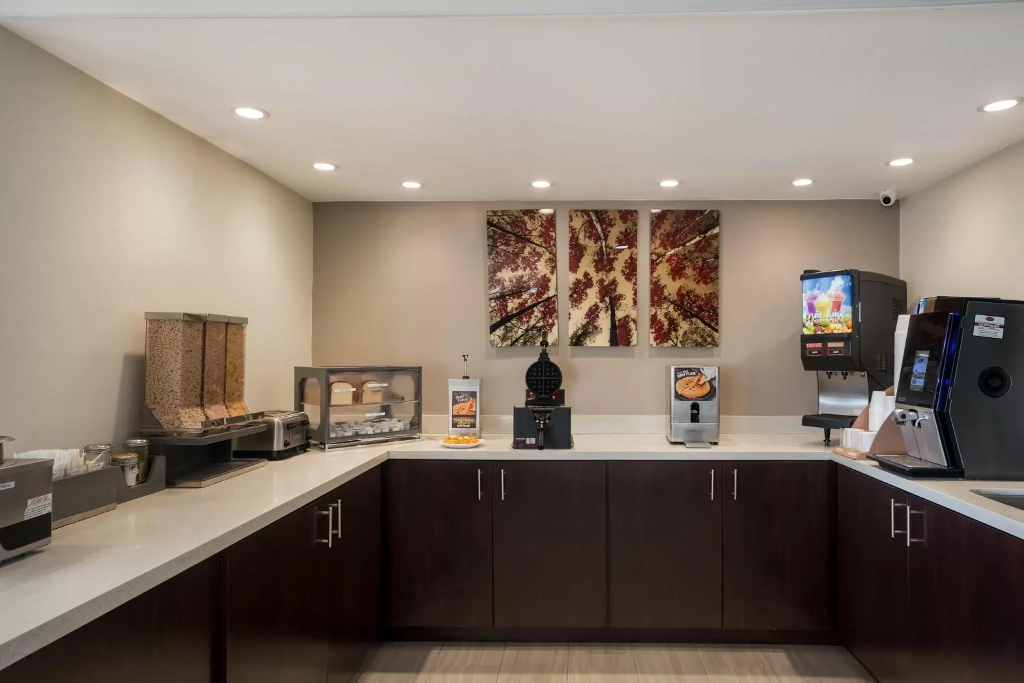 Breakfast in Red Roof Inn Stockton