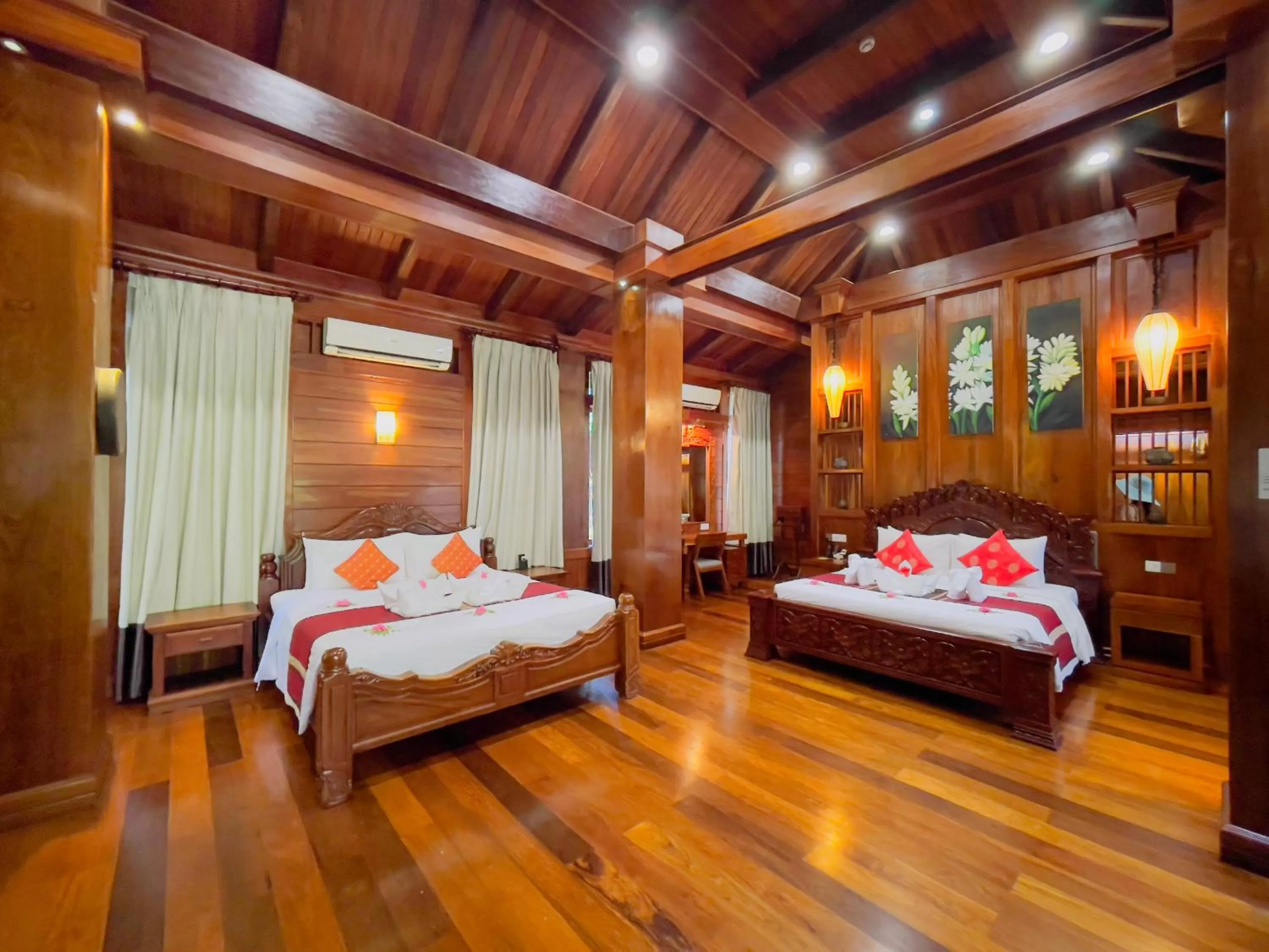Photo of the whole room, Bed in Try Palace Resort-Kep