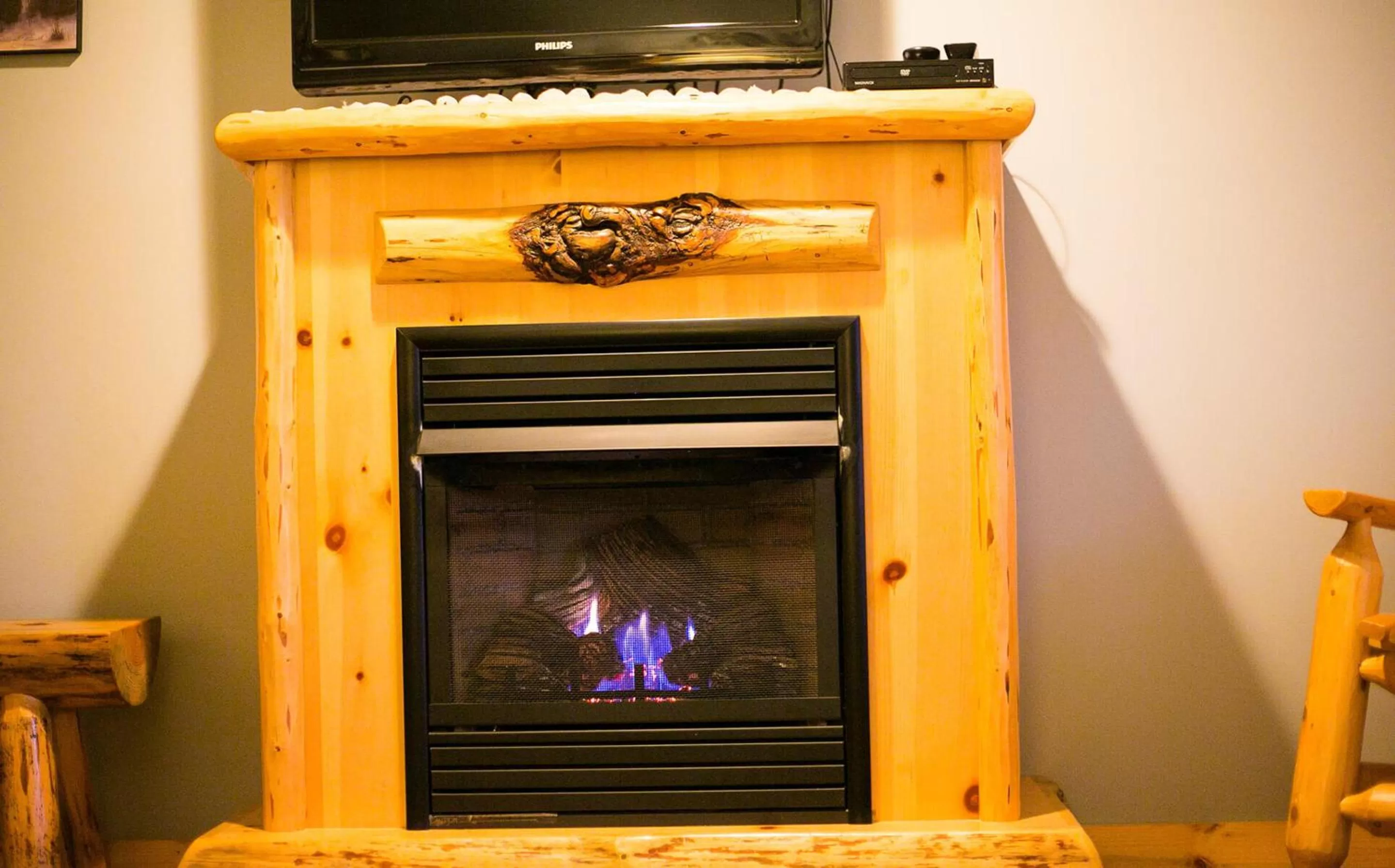 flat iron in Blessing Lodge by Amish Country Lodging