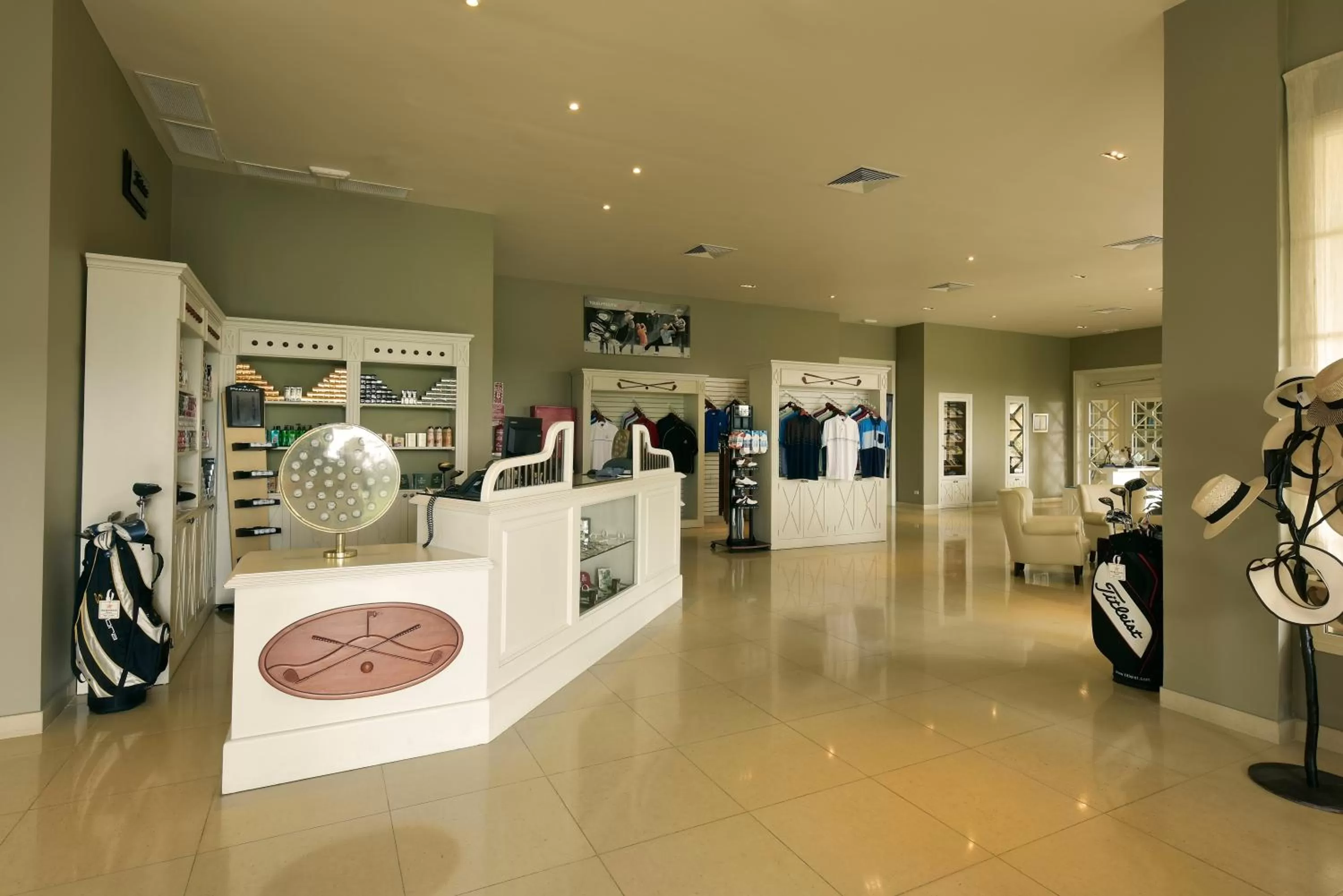 On-site shops in Iberostar Selection Bavaro Suites - All Inclusive