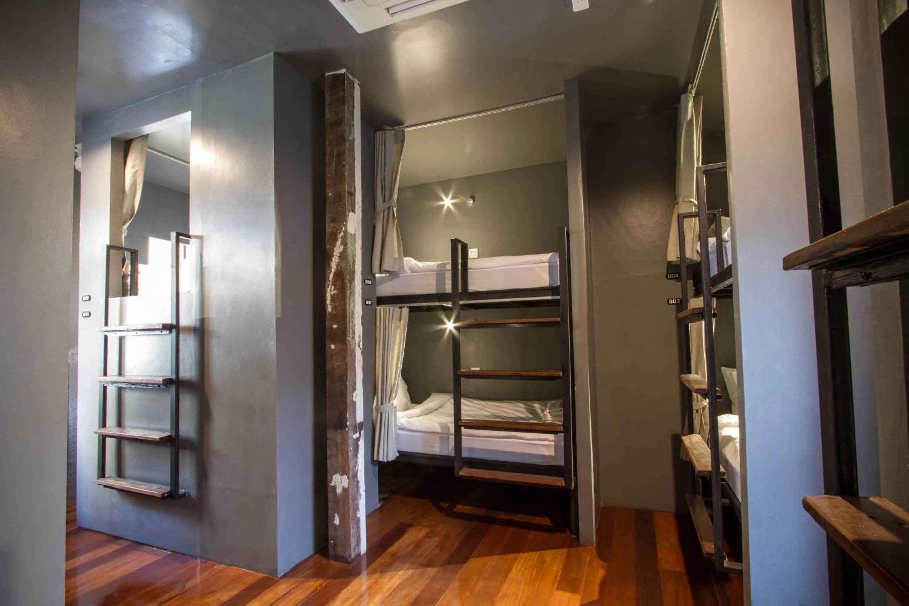 Day, Bed in Here Hostel Bangkok