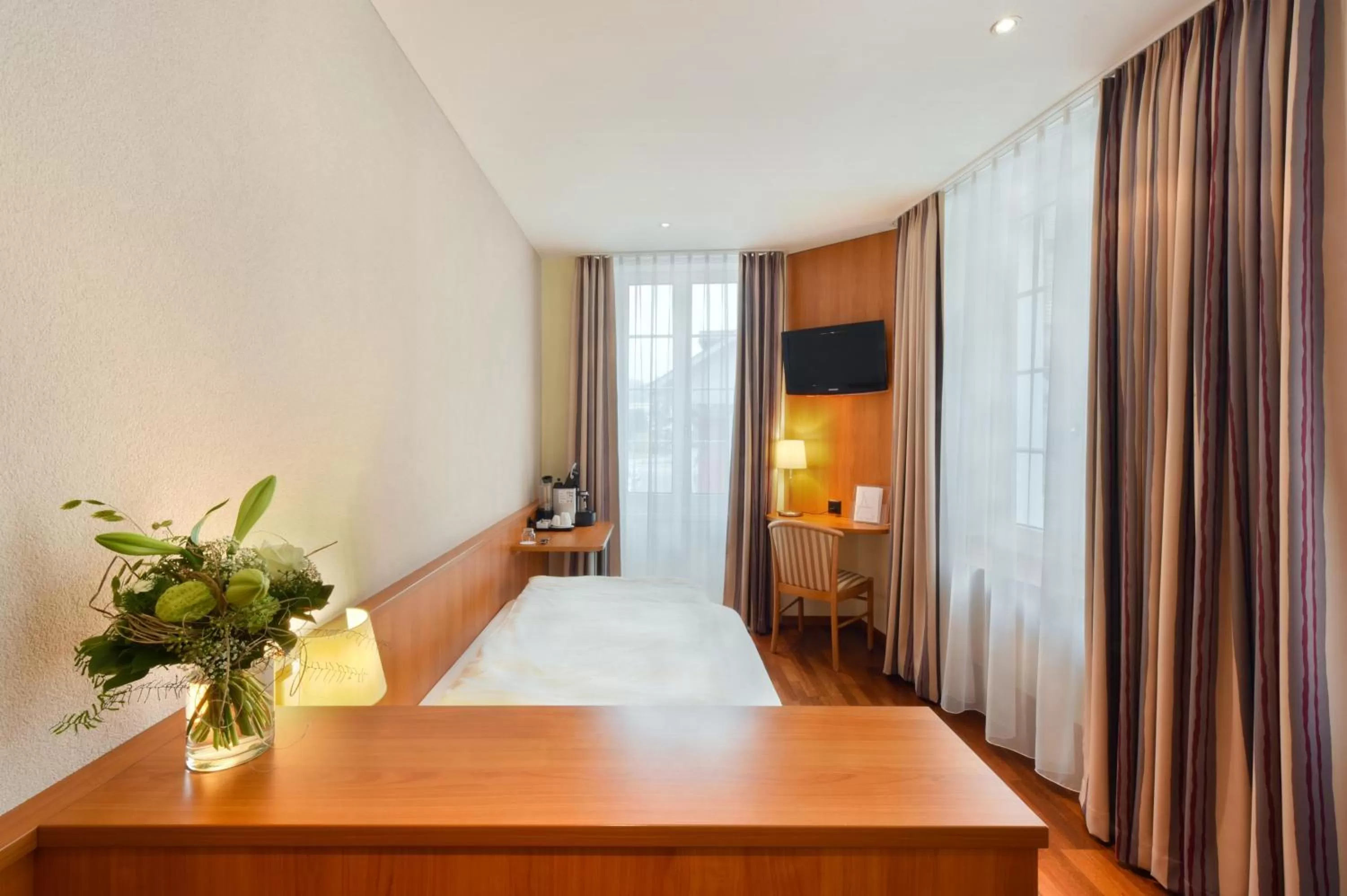 Photo of the whole room, Bed in Apart Hotel Amadeo