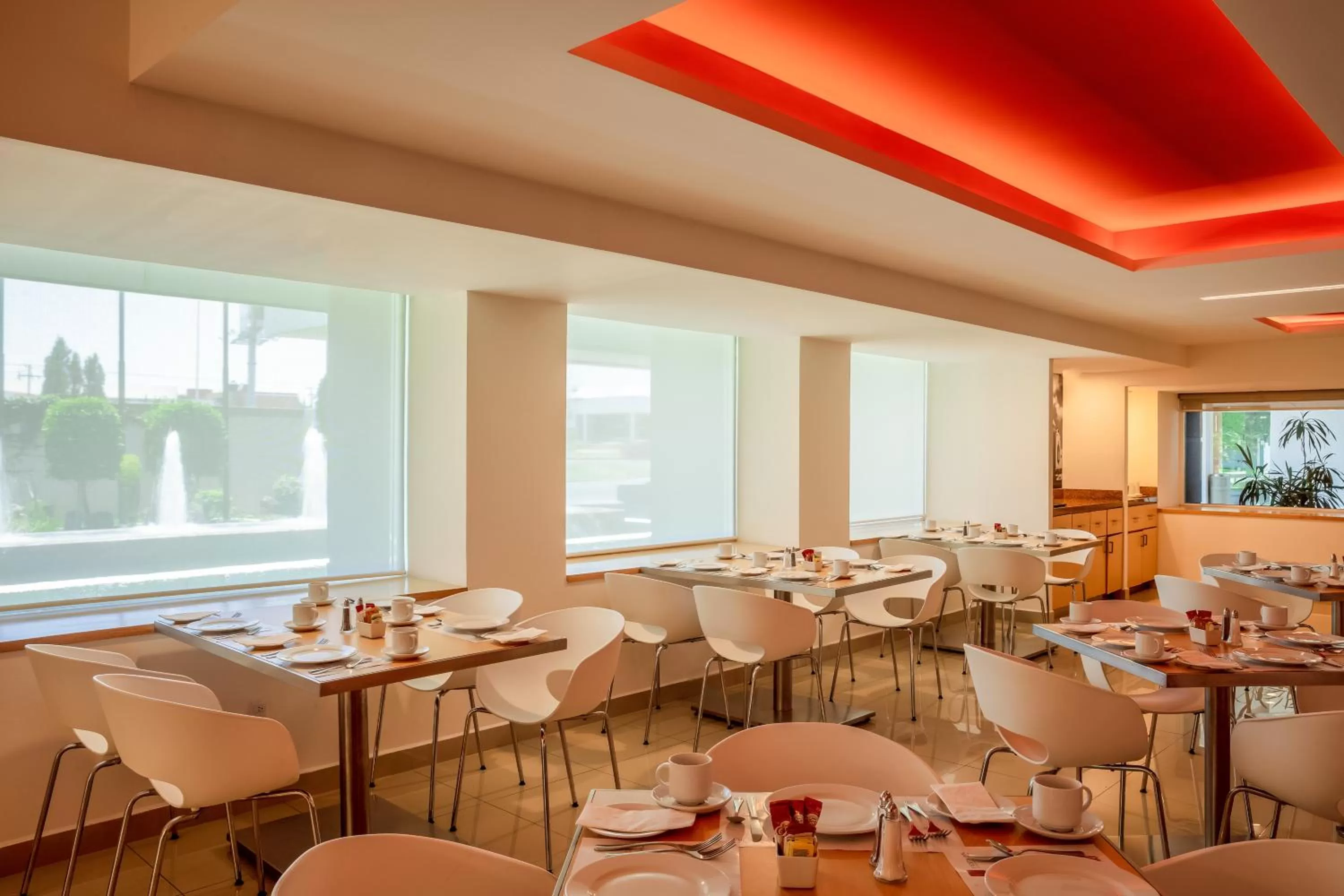 Restaurant/places to eat in Fiesta Inn San Luis Potosi Glorieta Juarez