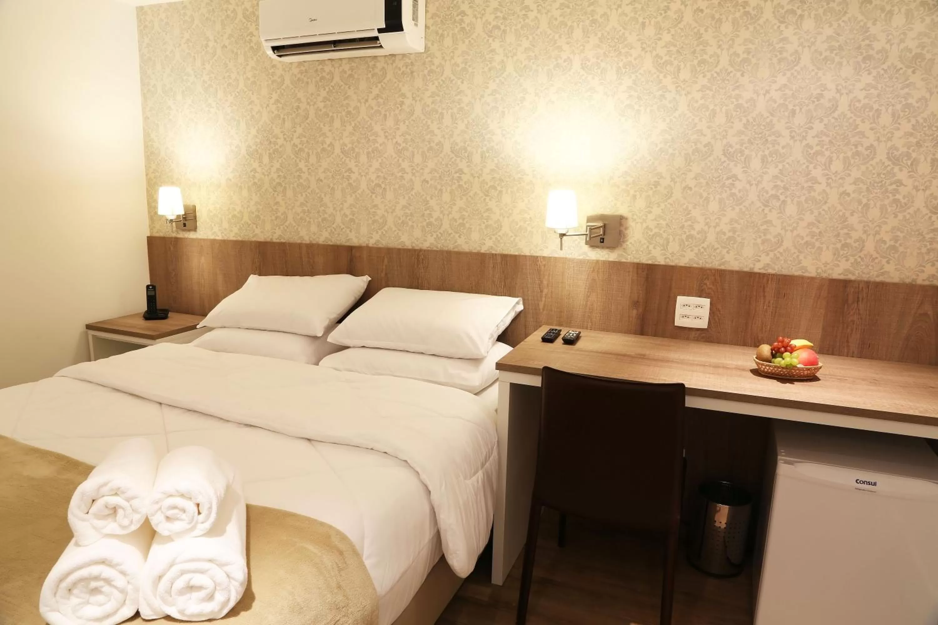 Bedroom, Bed in Sant' Martre