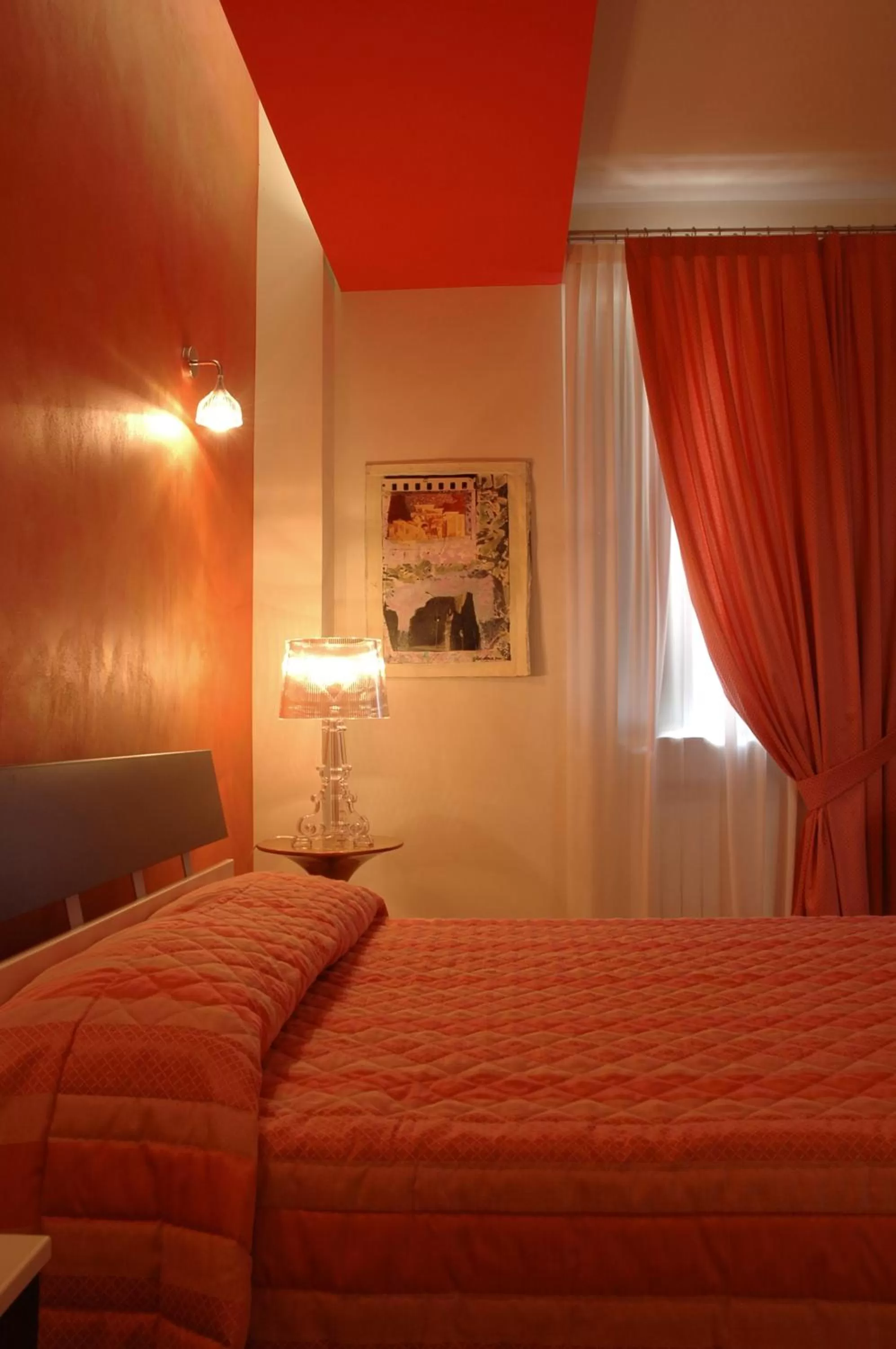 Decorative detail, Bed in Residenza Glave