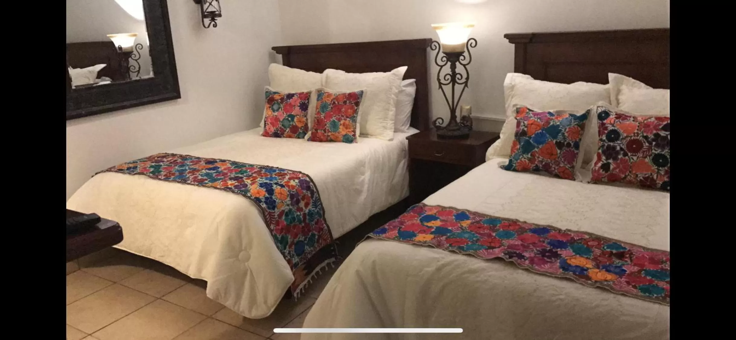 Bed in Del Centro Hotel Bernal