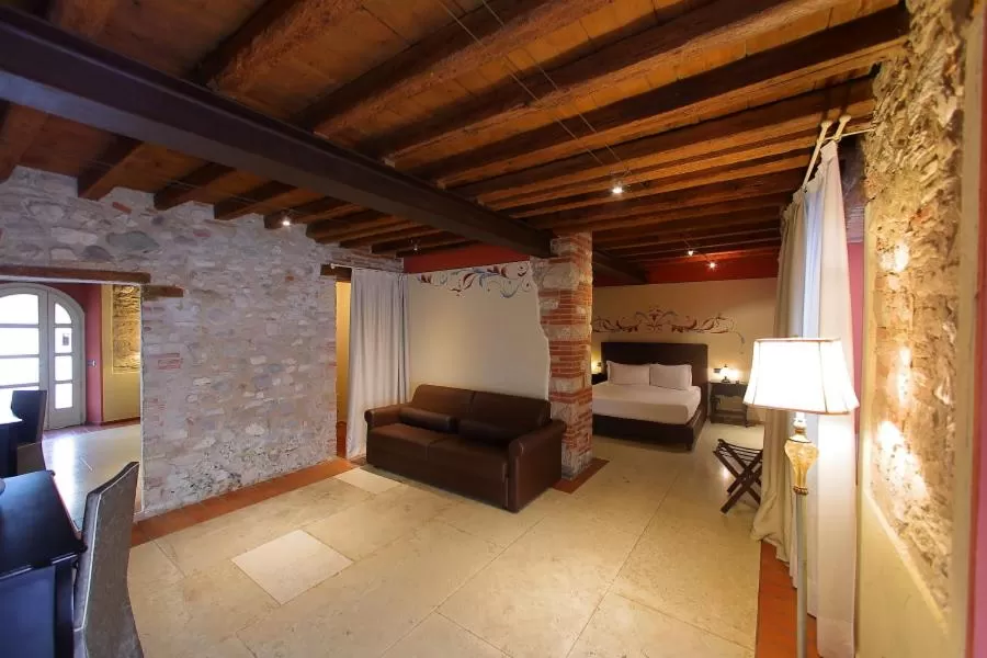 Seating Area in Classique