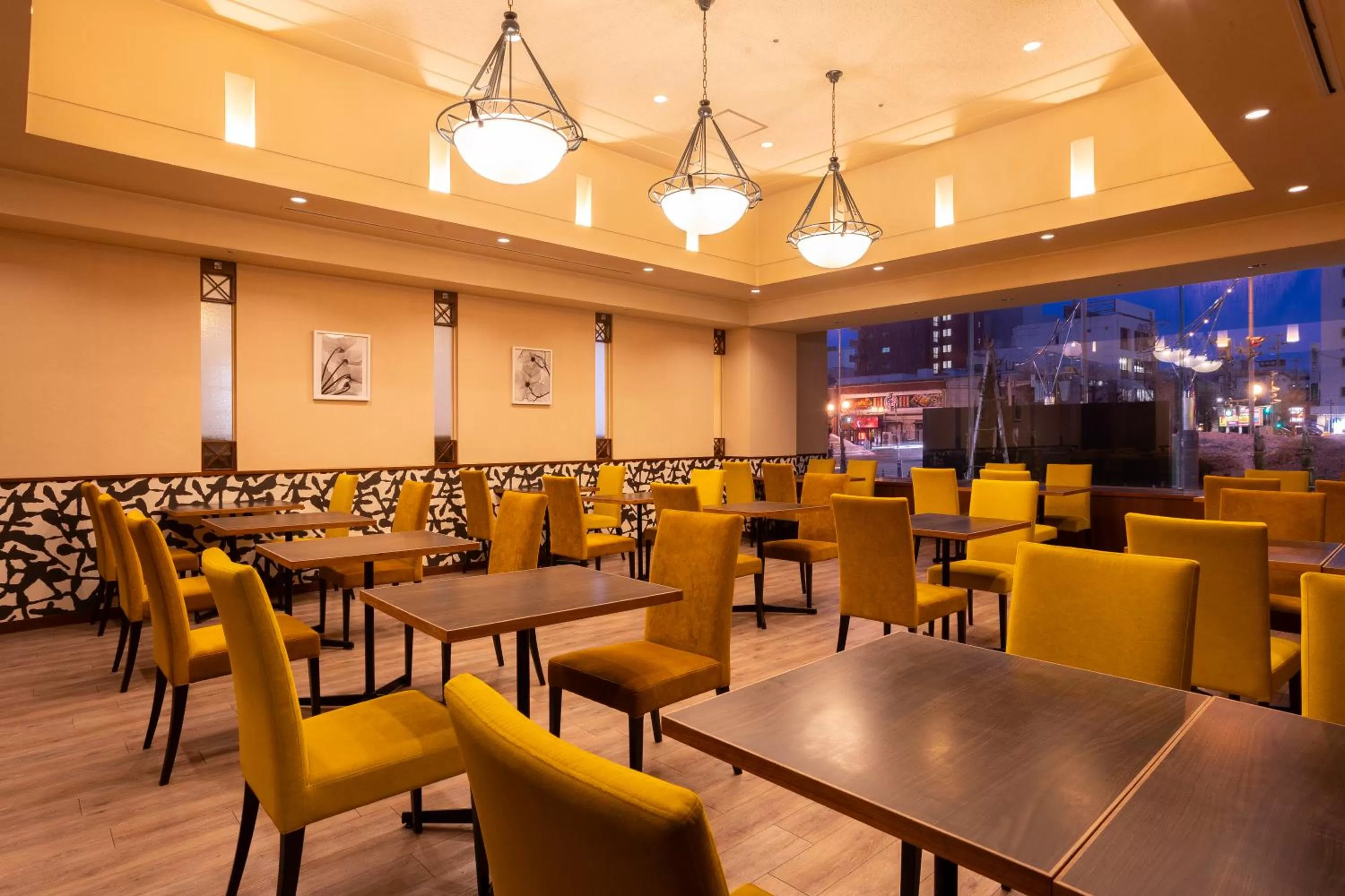 Restaurant/places to eat in ART HOTEL Aomori