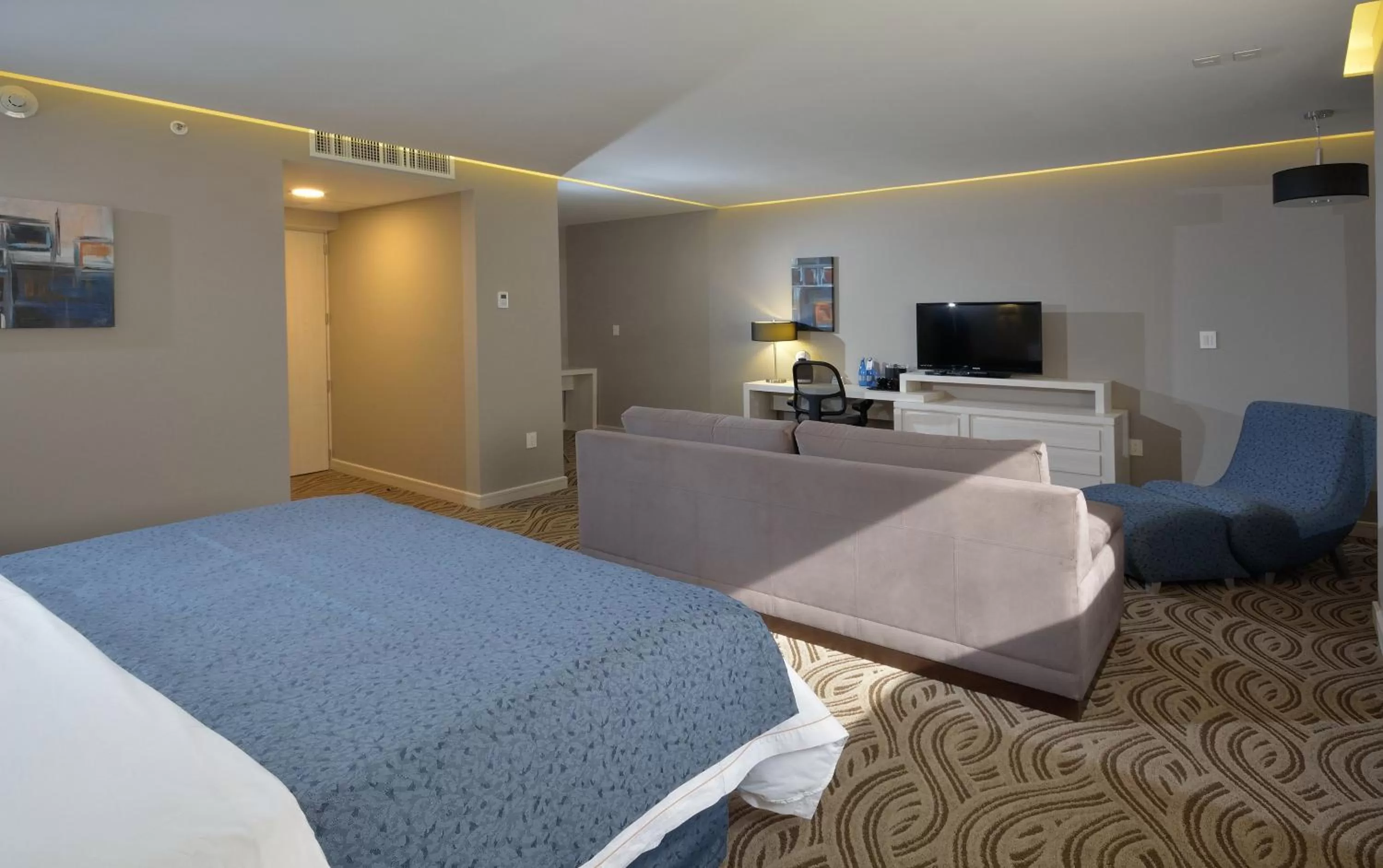 Photo of the whole room, Bed in Holiday Inn Express Pachuca by IHG