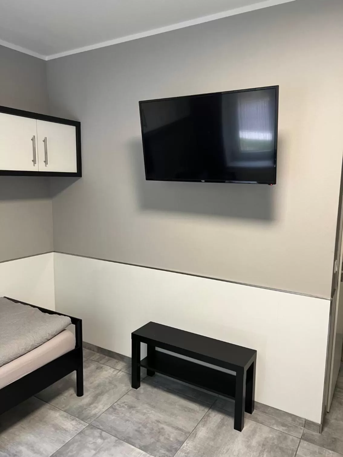 TV and multimedia, Bed in Garni Hotel Eastside