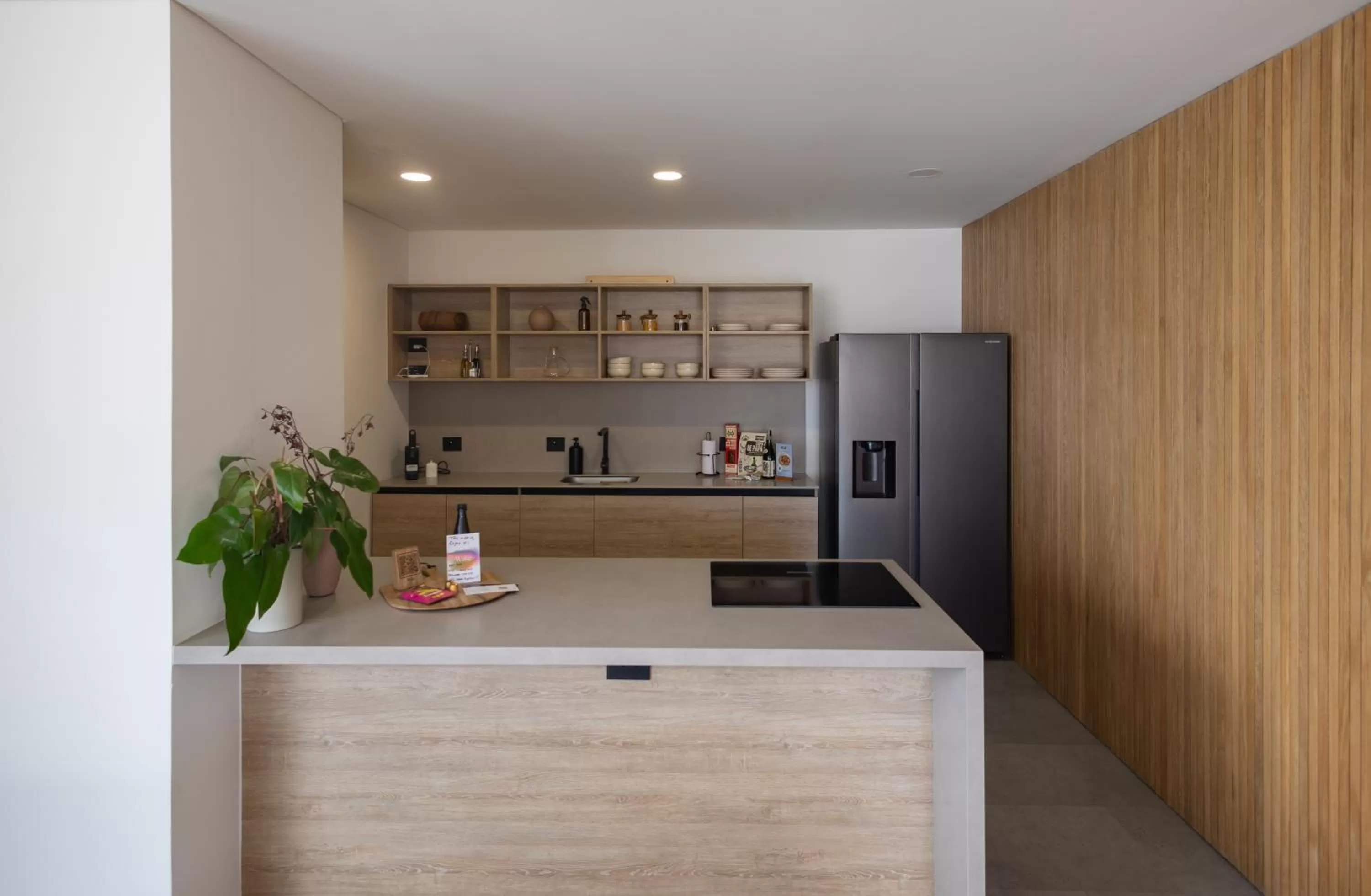 Apartment with Balcony in Wake - branded residences