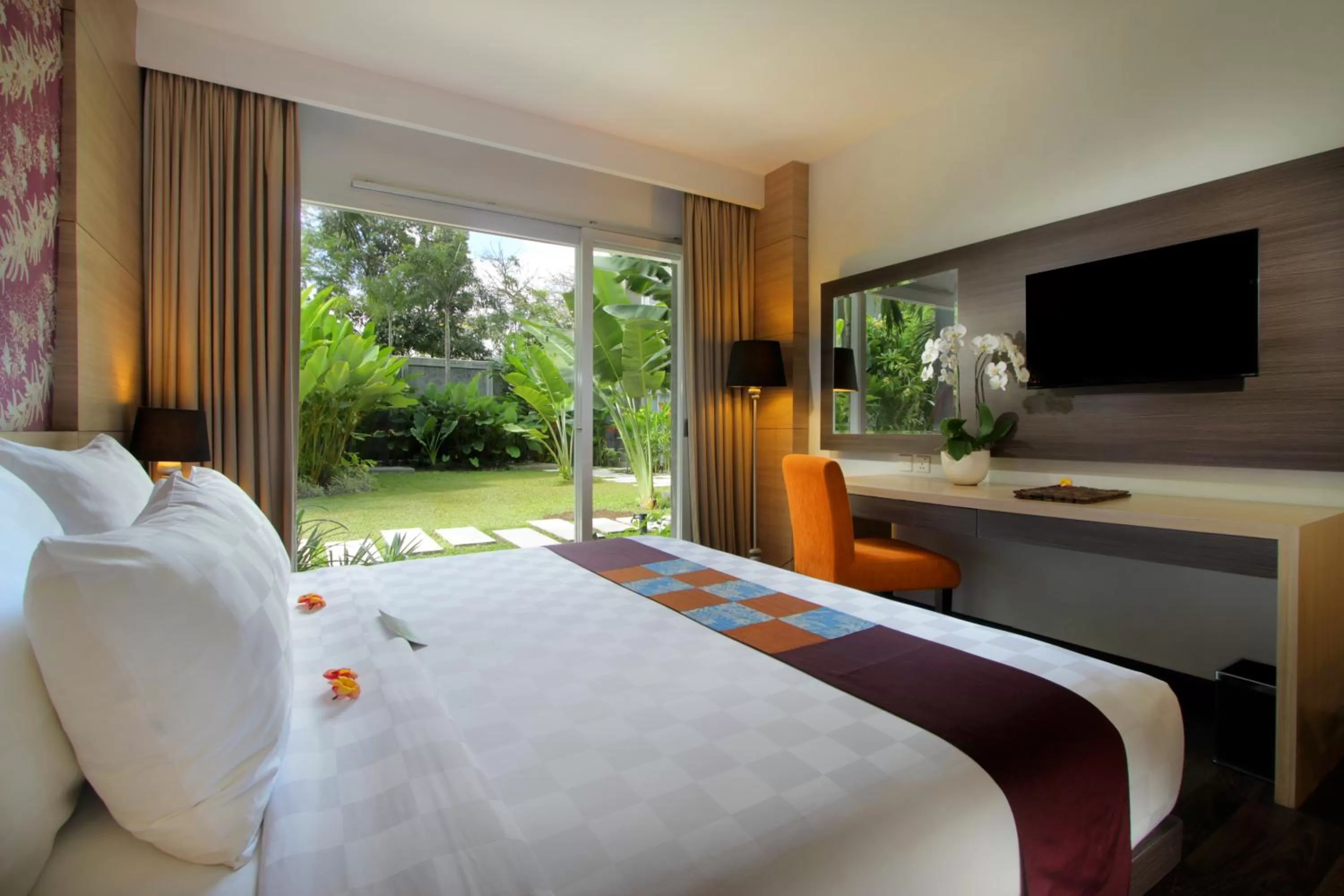 Photo of the whole room, Bed in b Hotel Bali & Spa