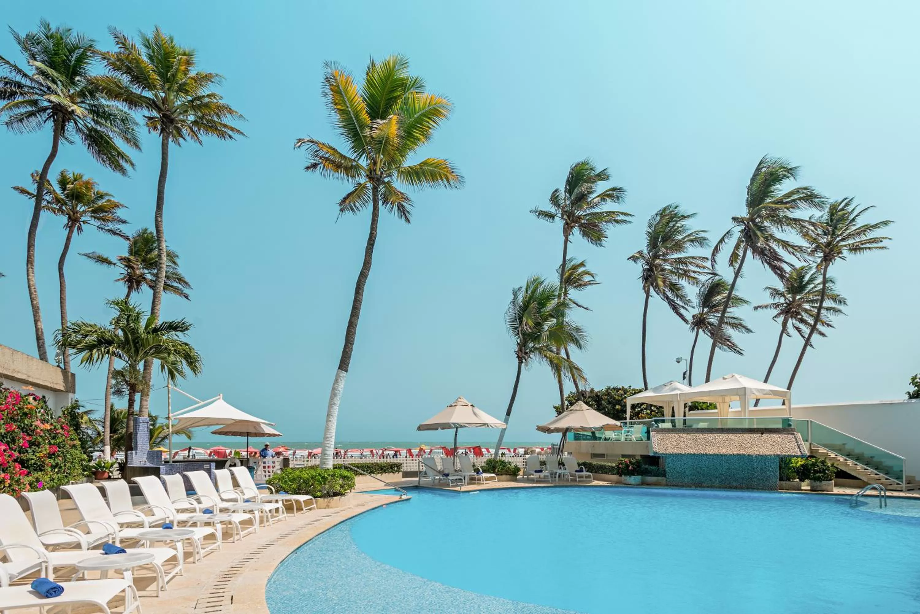 Swimming pool in Hotel Dann Cartagena