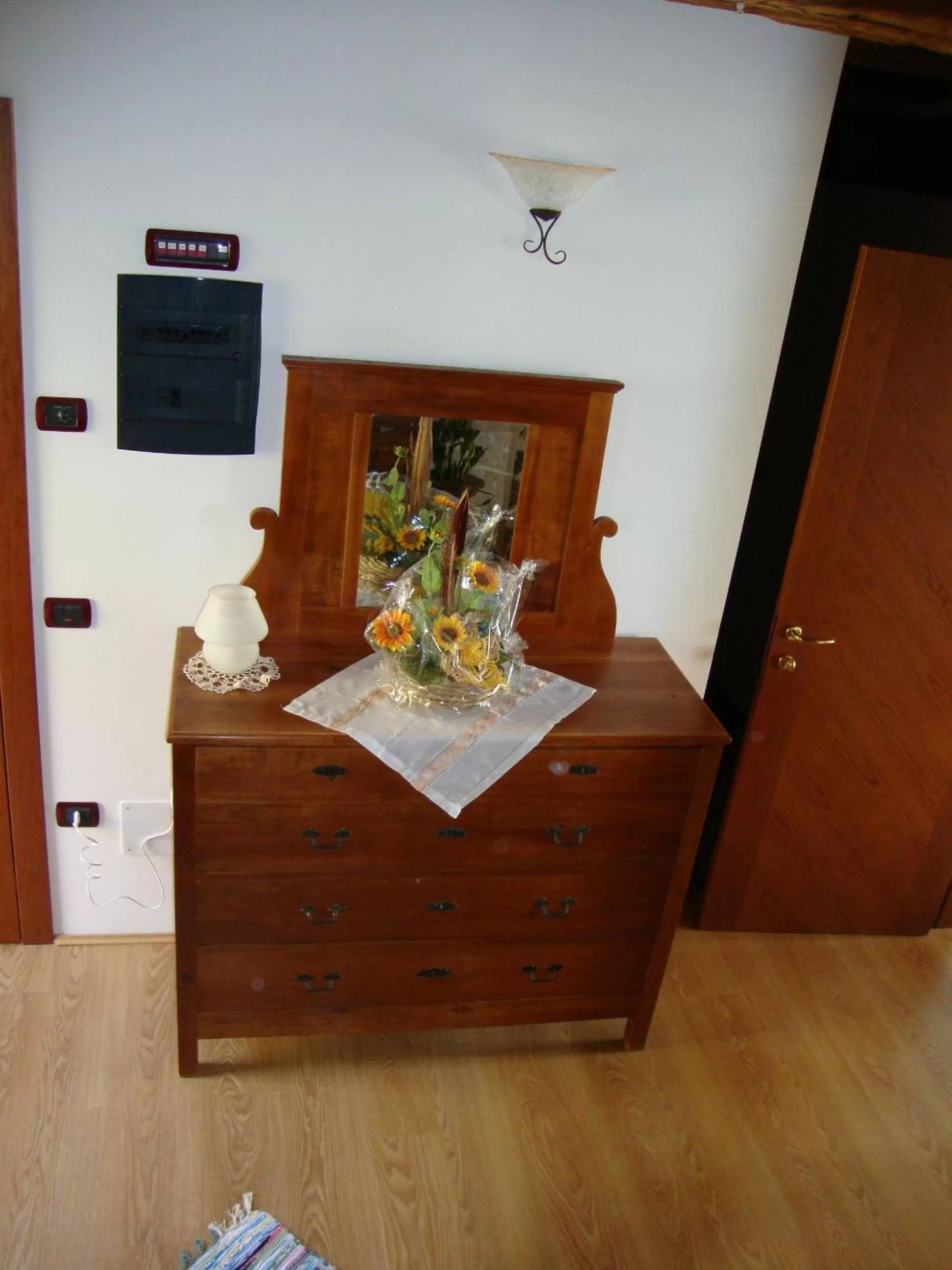 TV/Entertainment Center in b&b alla pergola