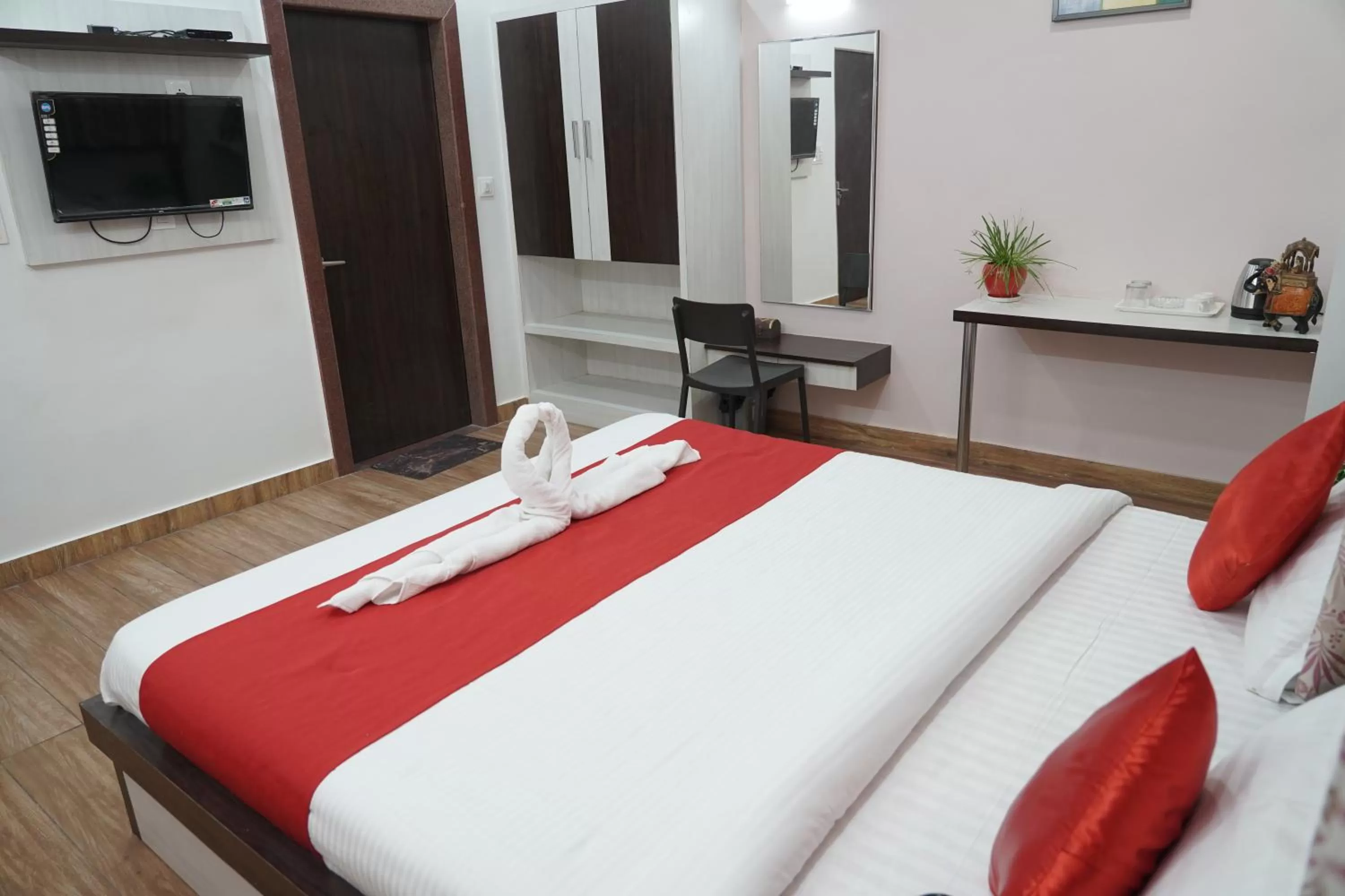 Bed in Hotel Silver Cloud