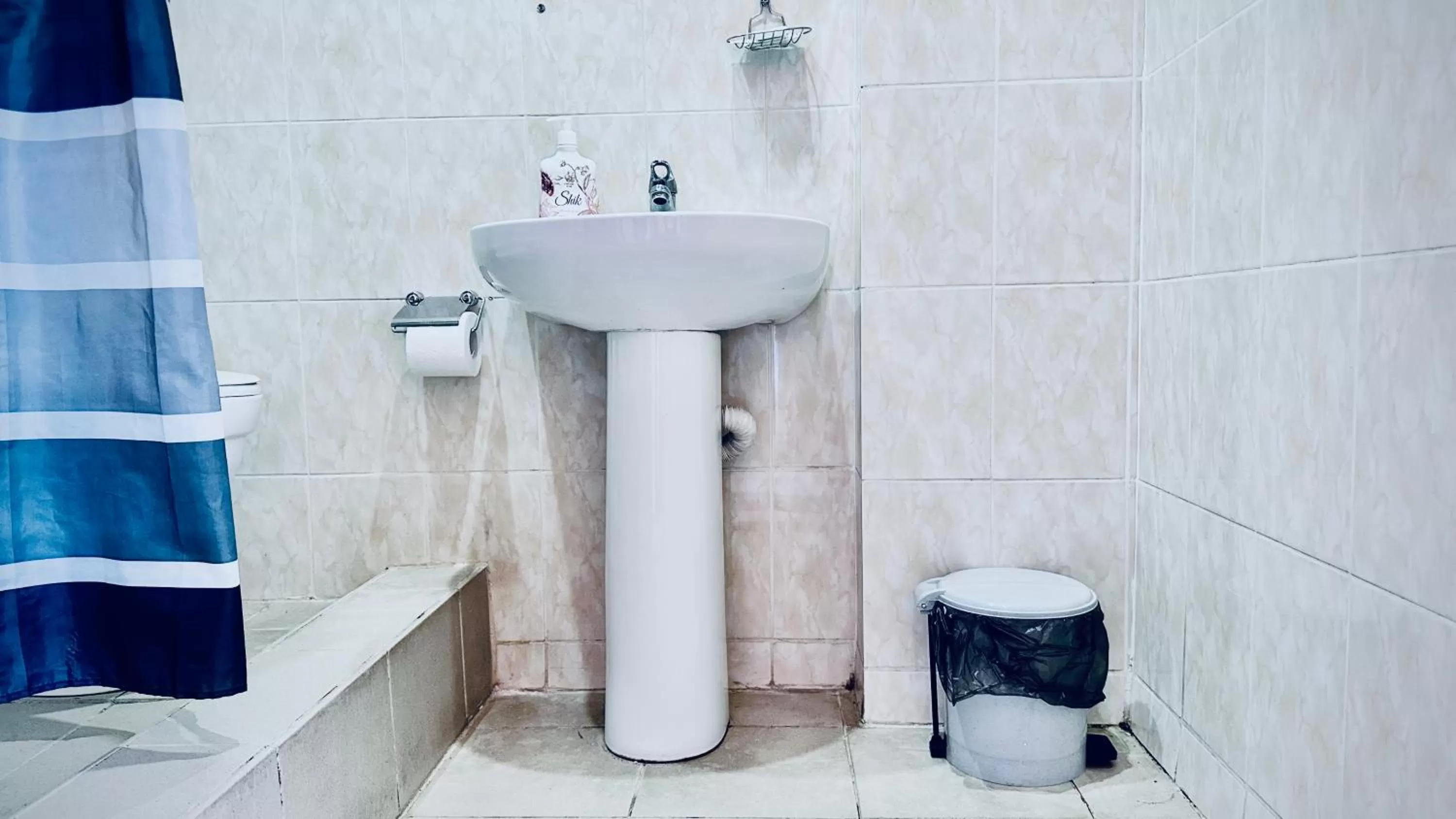 Shower, Bathroom in Blaz