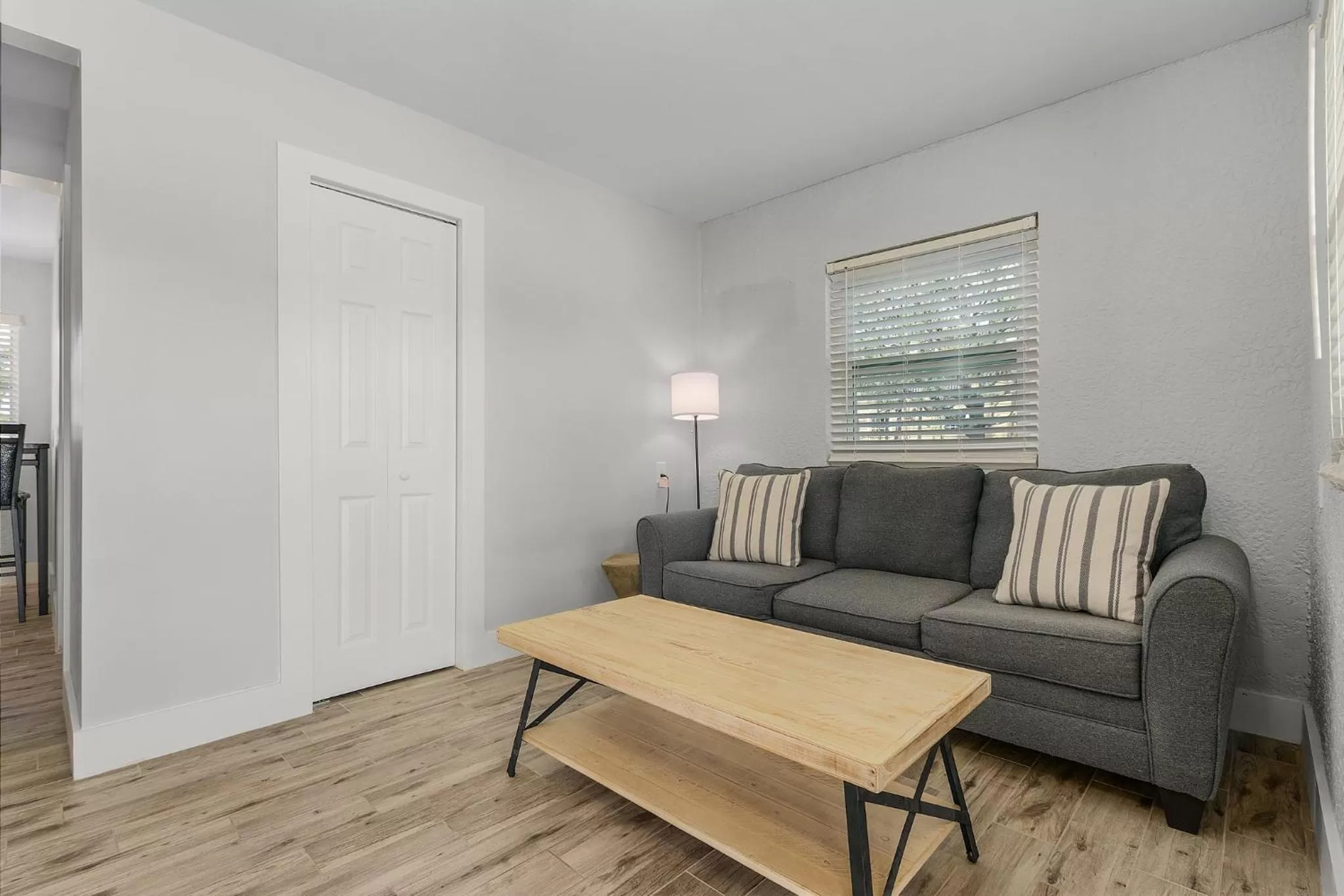Living room in Matlacha on Shoreview