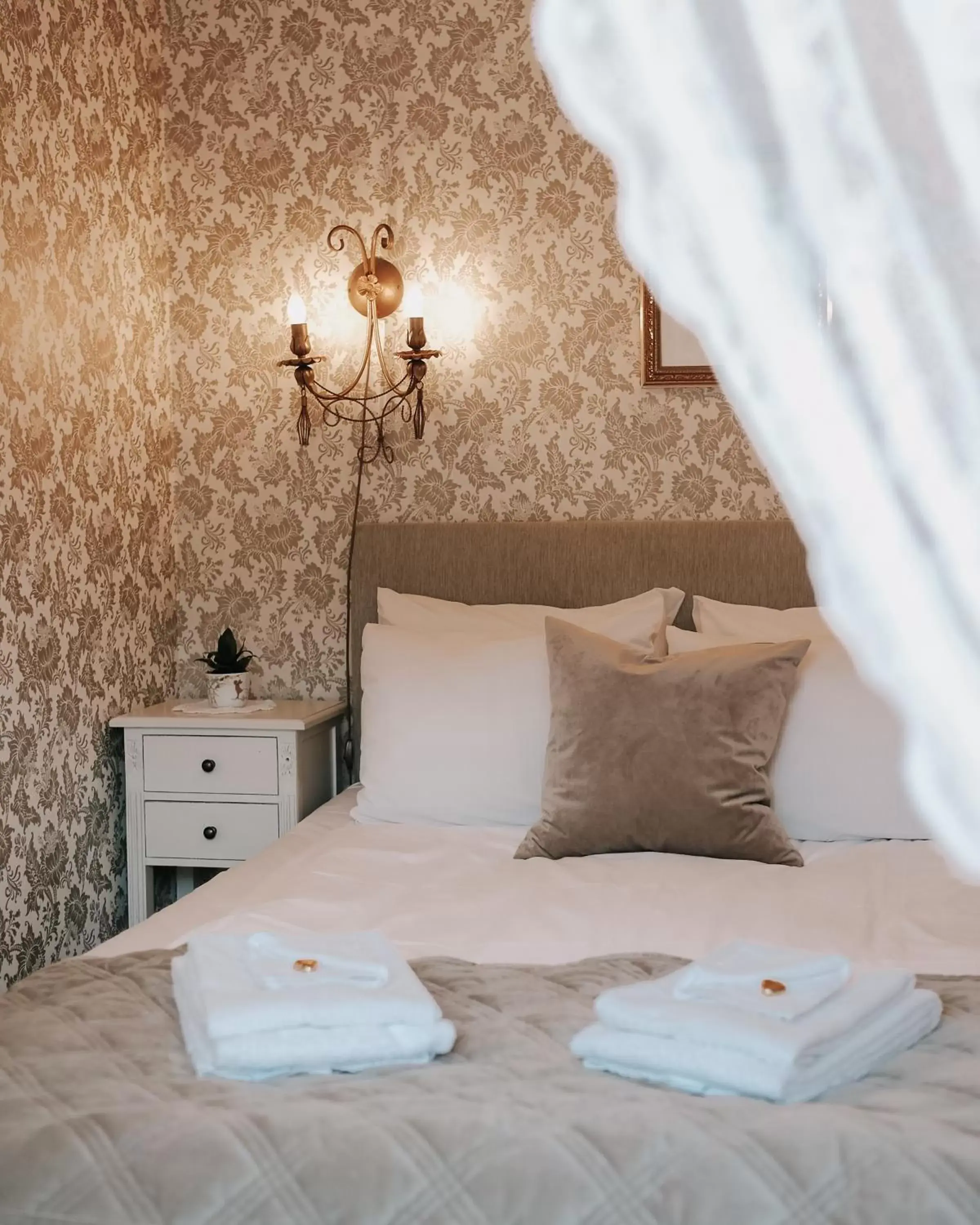 Double Room in Gamlebyen Hotell - Fredrikstad Double Room in Gamlebyen Hotell - Fredrikstad