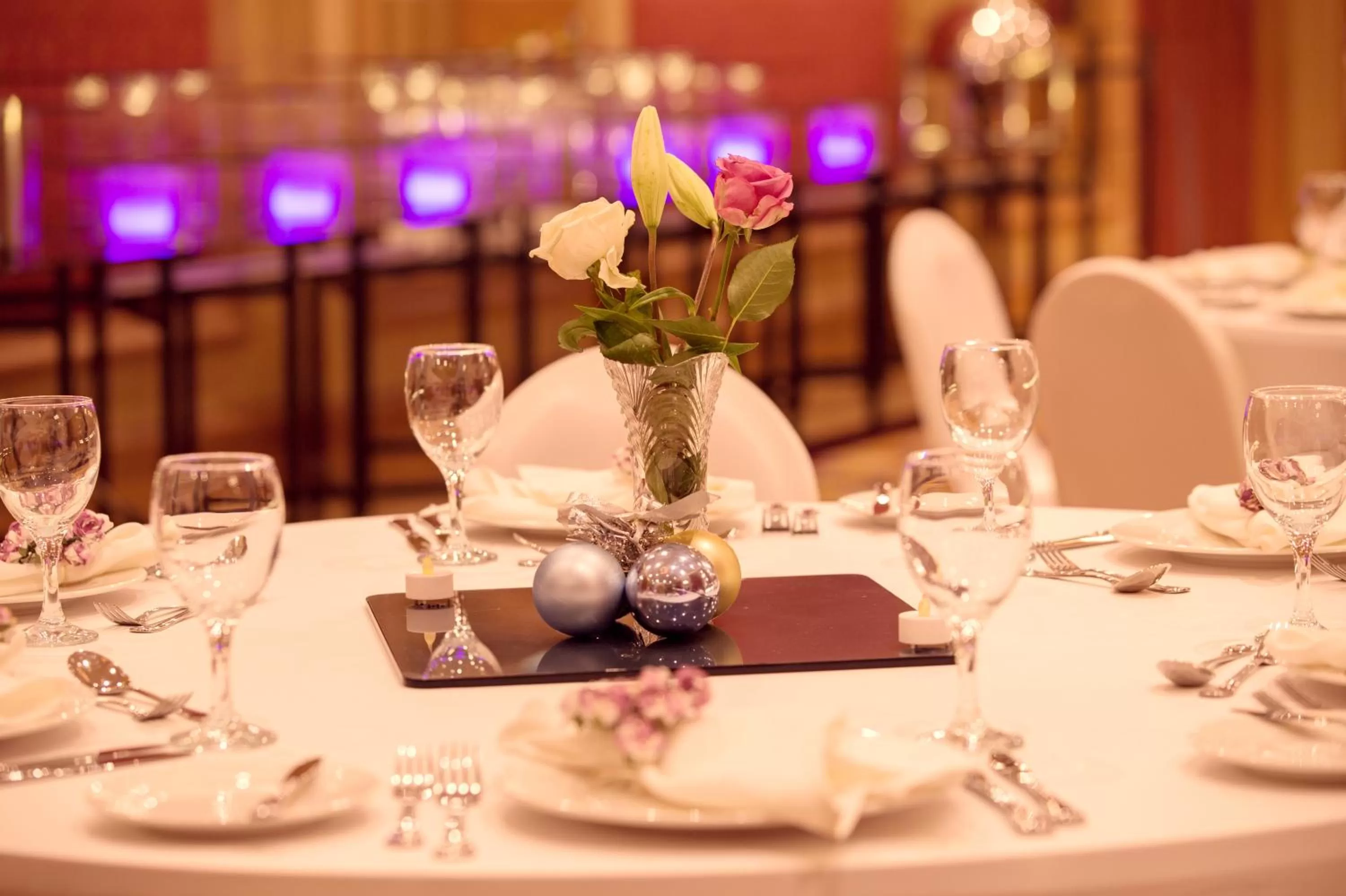 Restaurant/places to eat in Copthorne Al Jahra Hotel & Resort