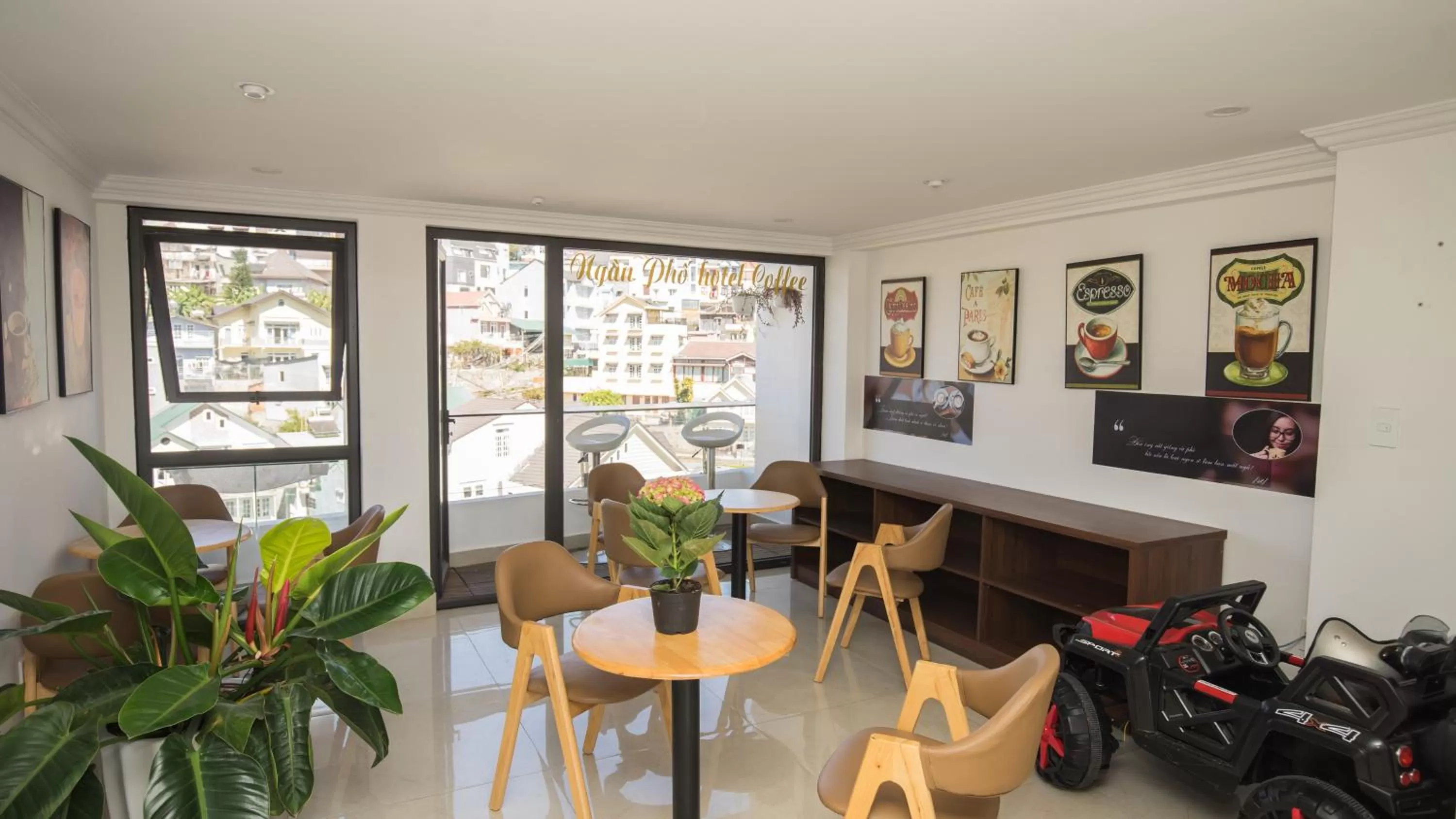 Property building in Ngàn Phố Studio & Love Hotel