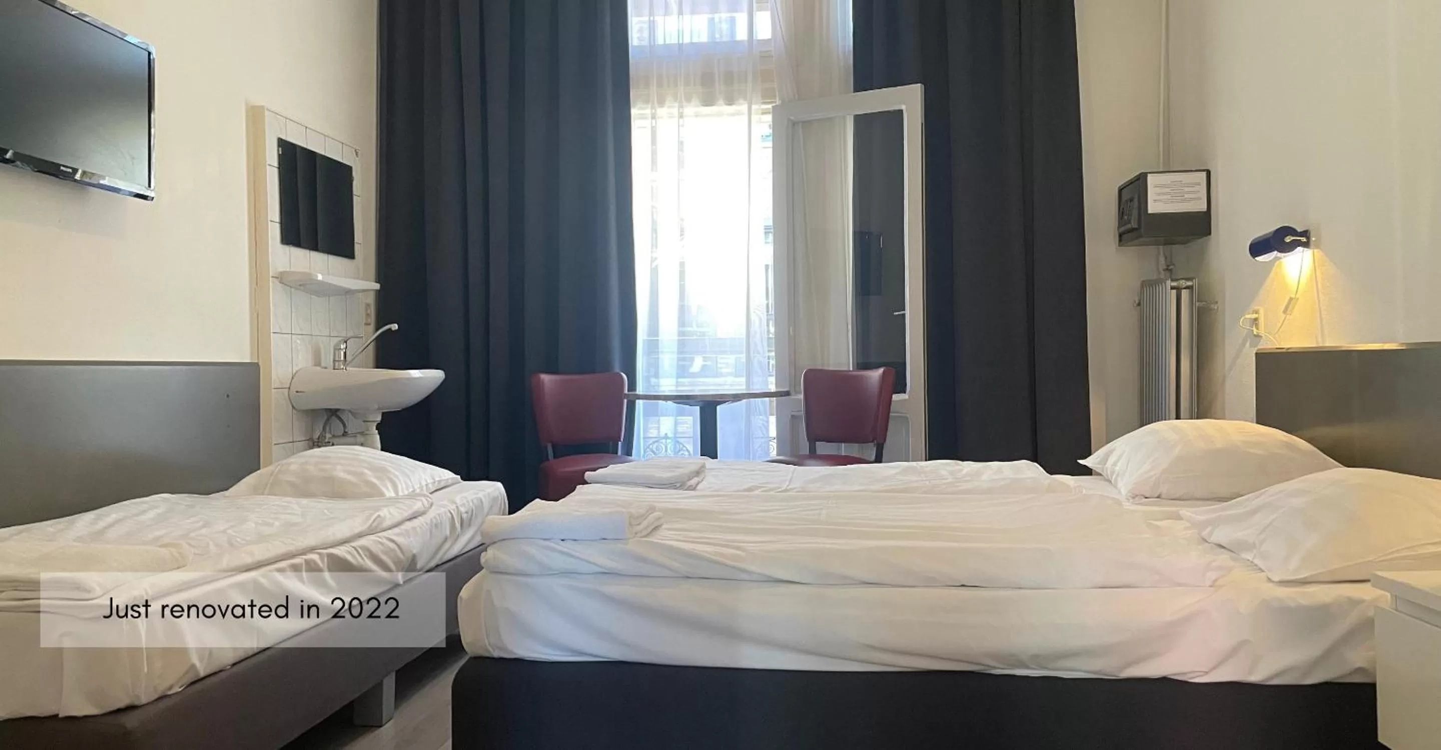 Deluxe Triple Room in City Hotel