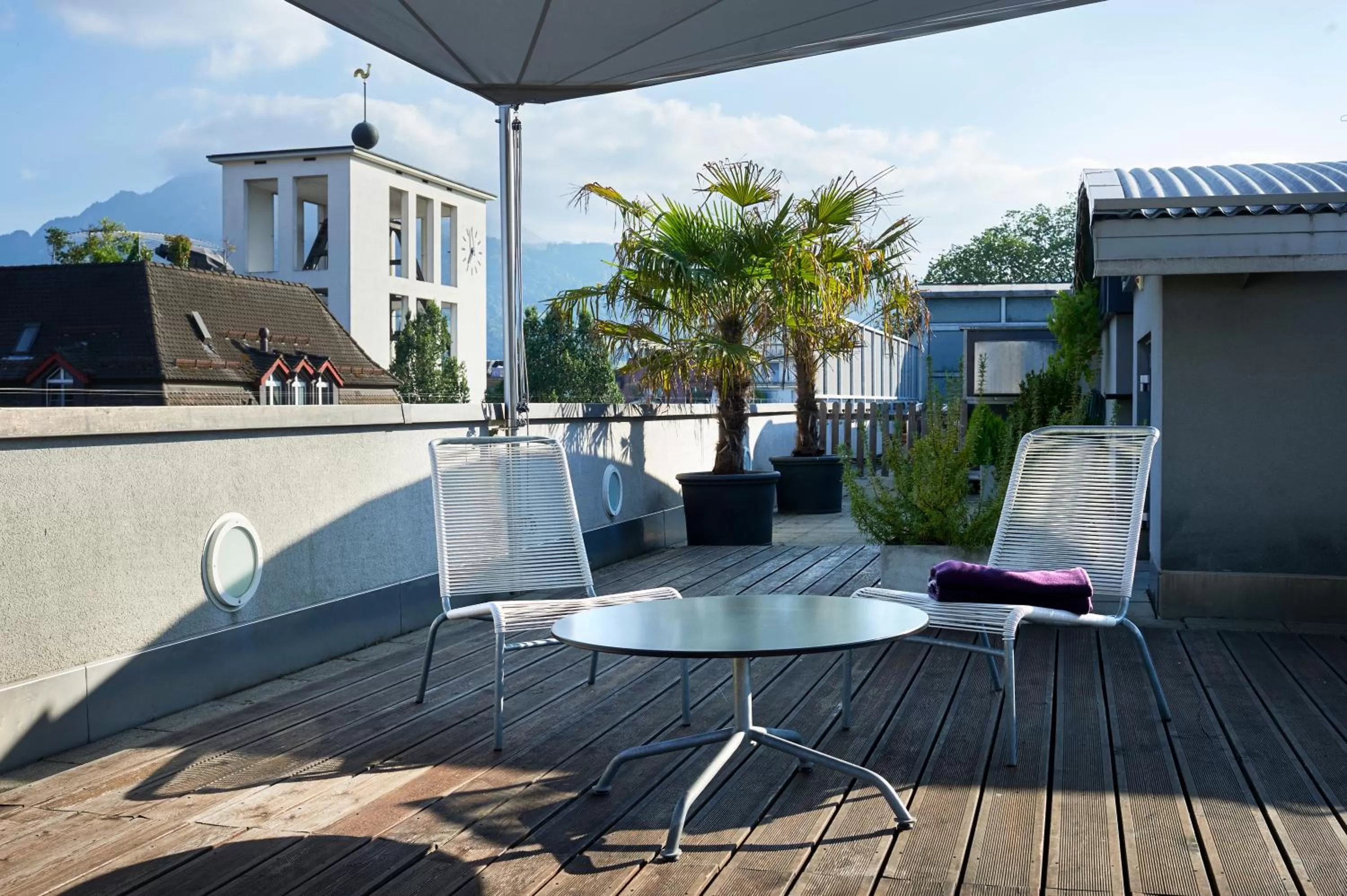 Property building in Hotel Continental Park