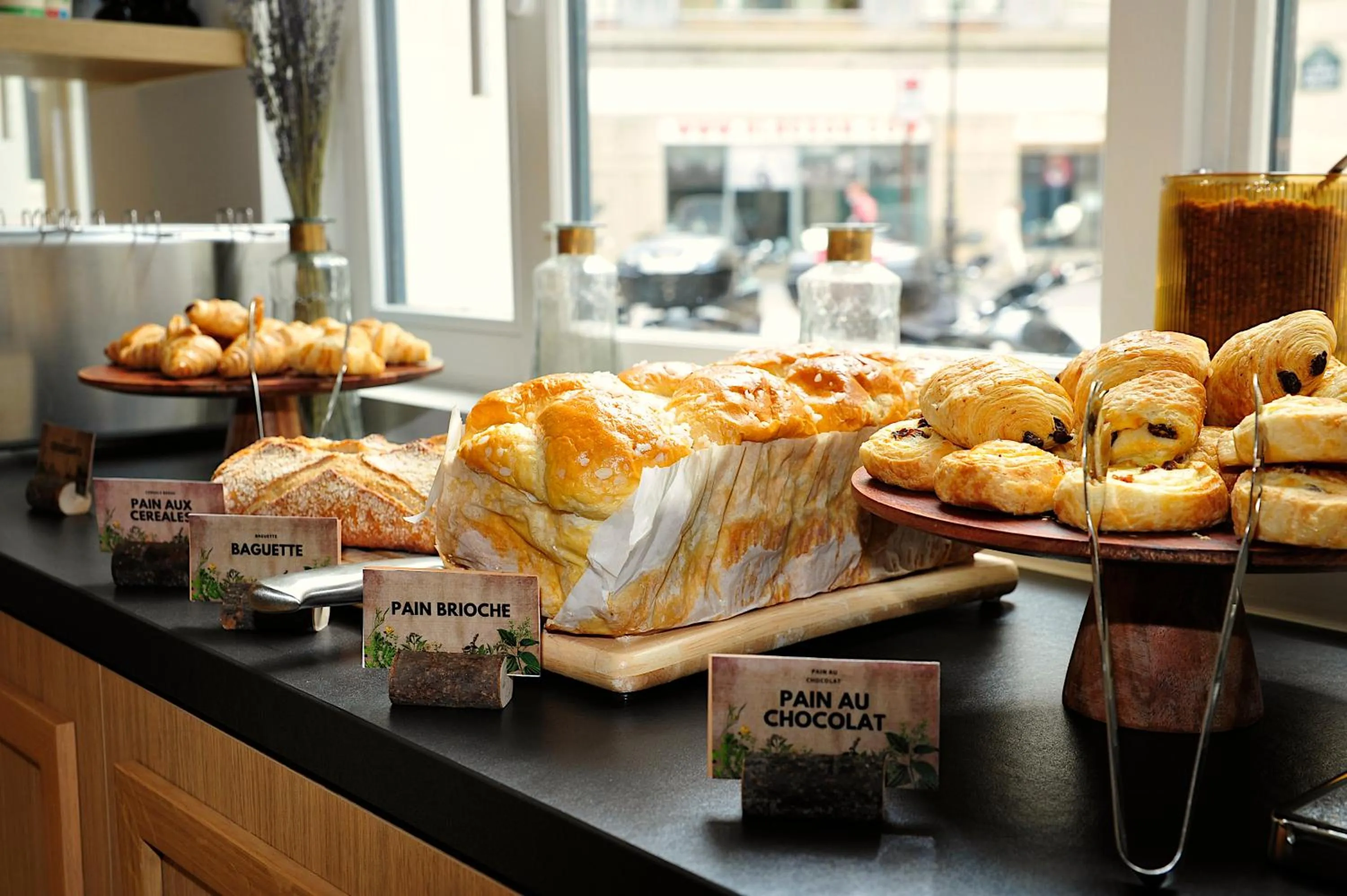 Food and drinks in ibis Styles Paris Gare De Lyon TGV