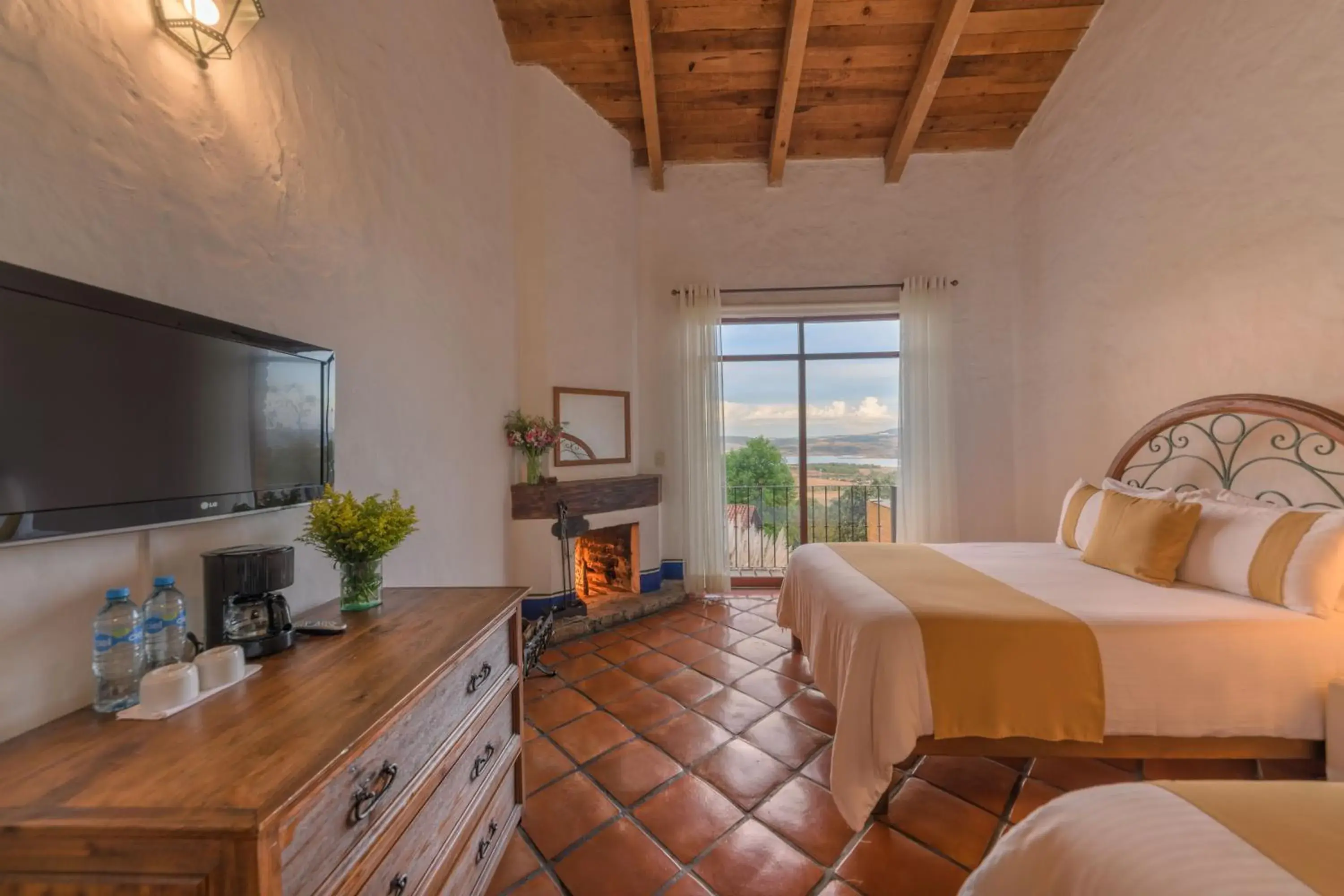 Standard Double Room in Tapalpa Country Club Hotel Standard Double Room in Tapalpa Country Club Hotel