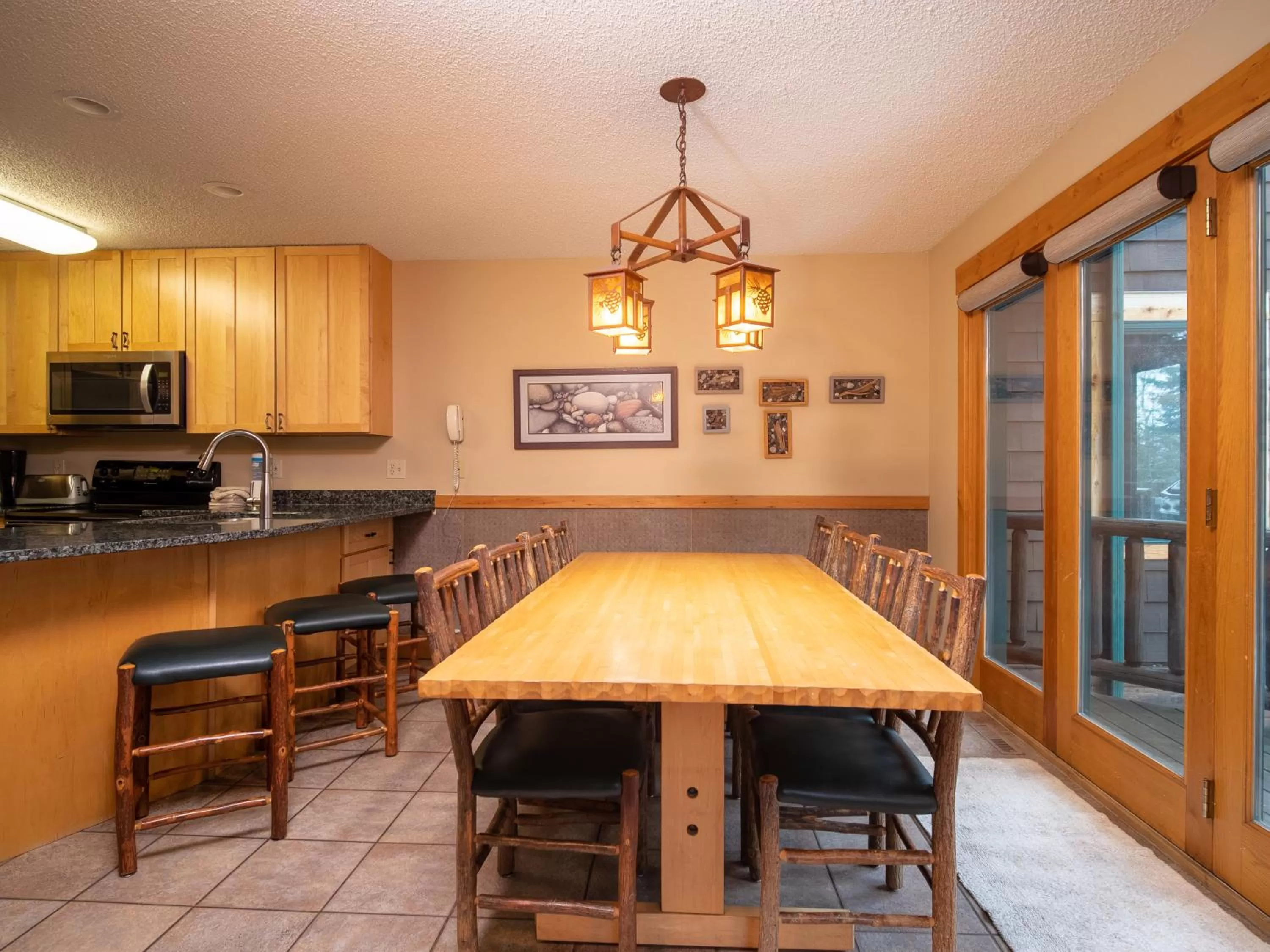 Restaurant/Places to Eat in Caribou Highlands Lodge