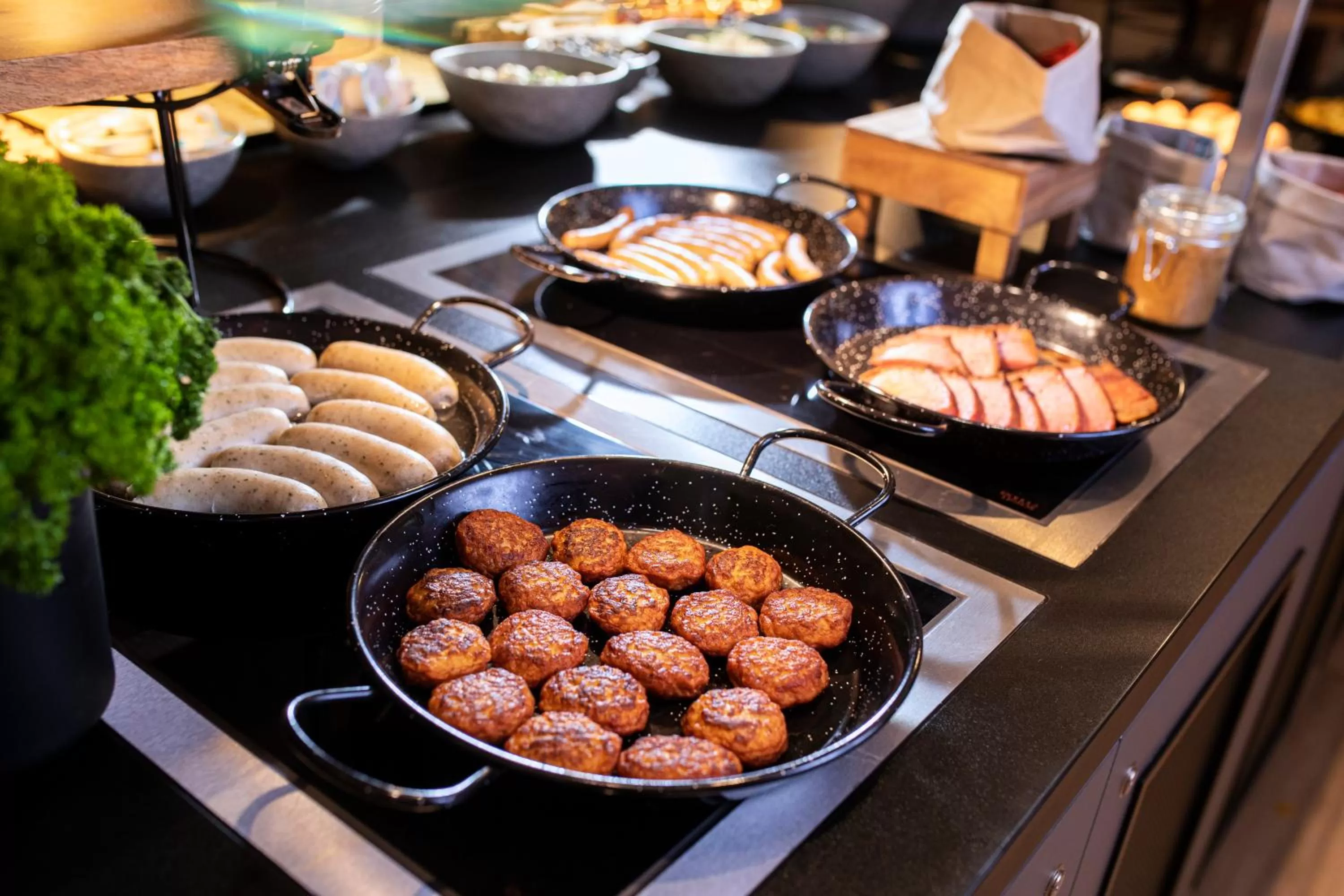 Breakfast in LOGINN Hotel Berlin Airport