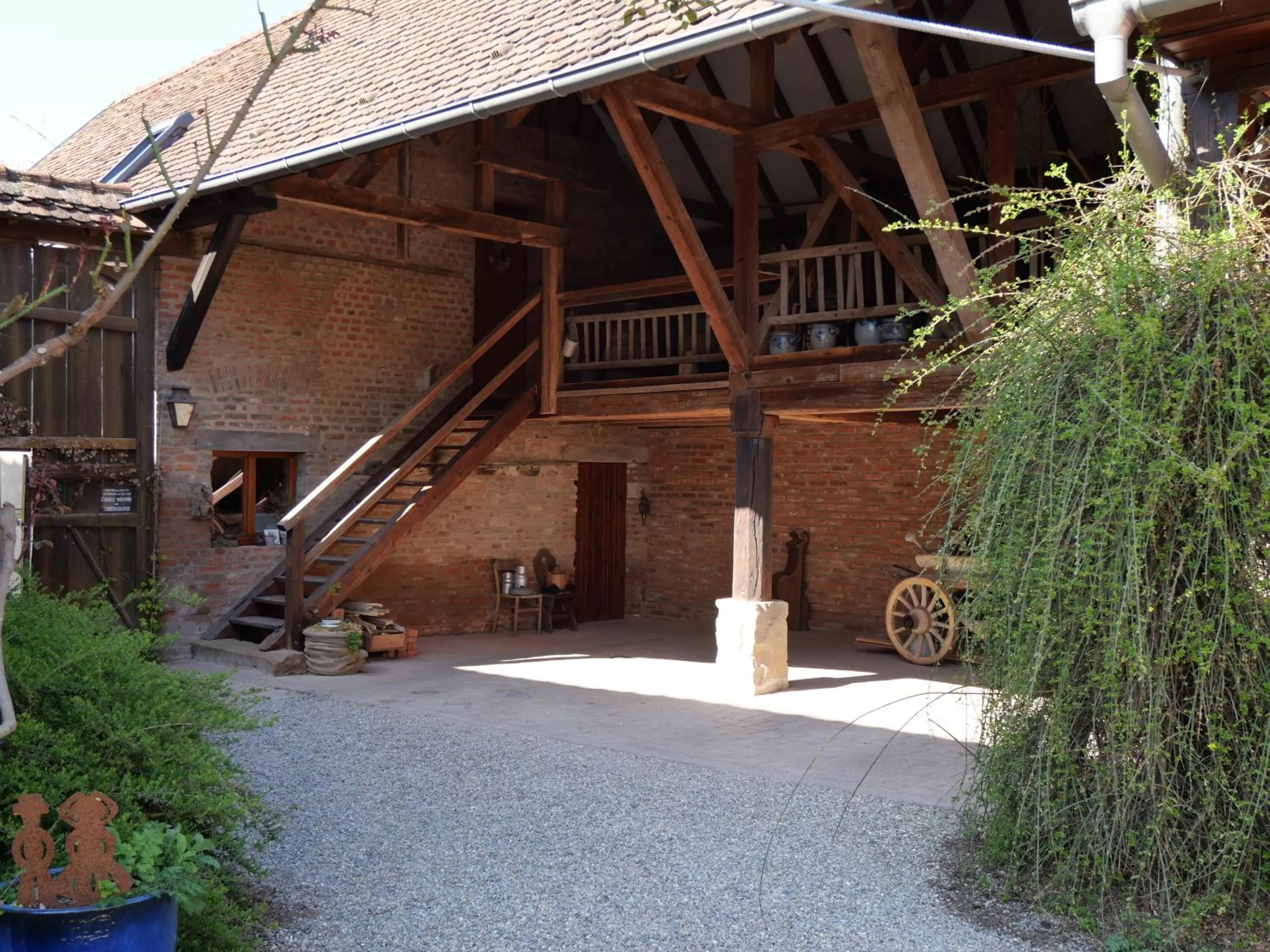 Parking, Property Building in Hissele