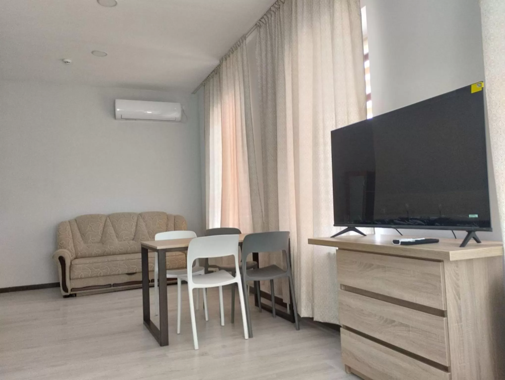 TV and multimedia, TV/Entertainment Center in PARK-hotel