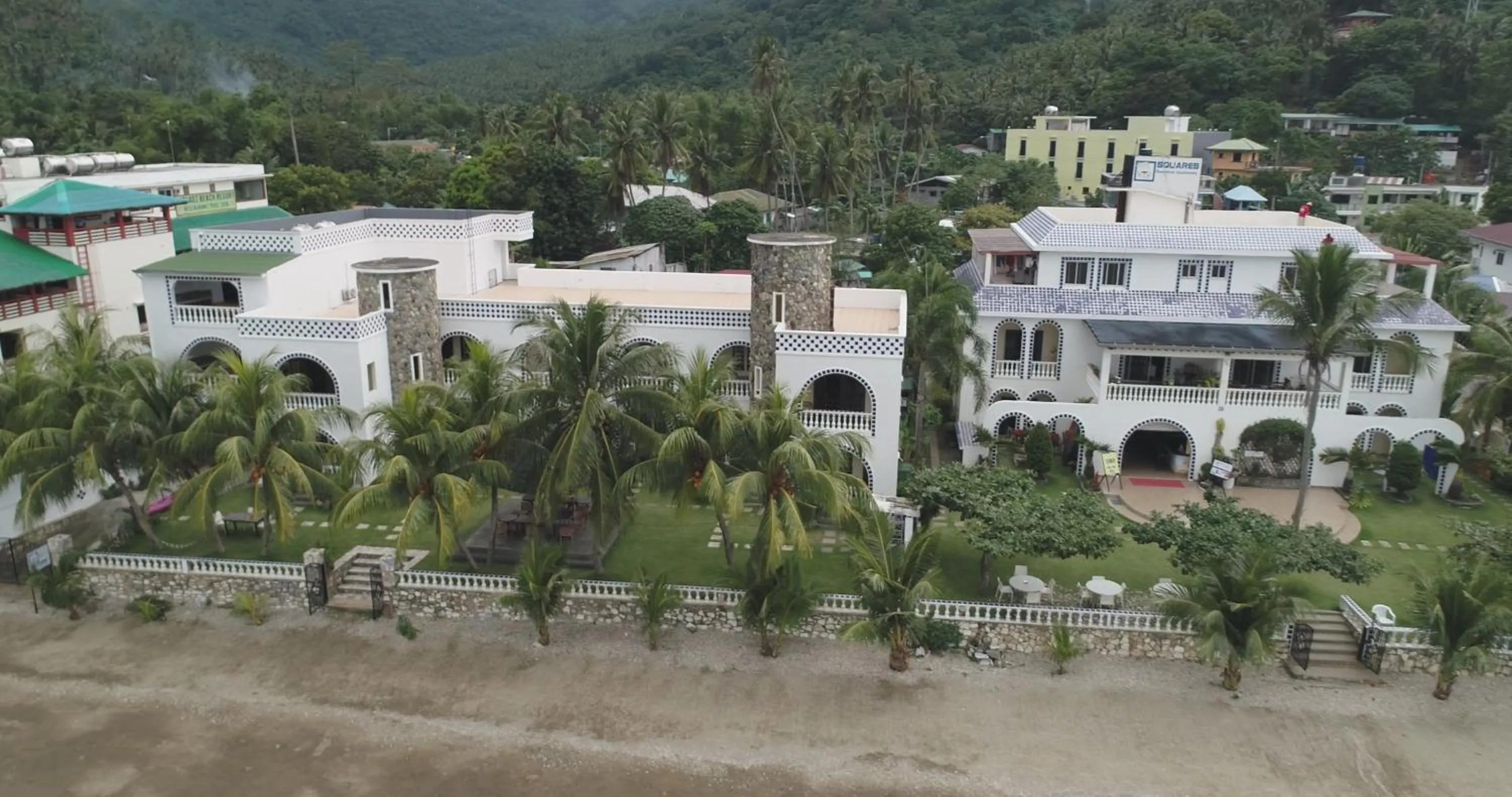 Squares Beachside Apartments