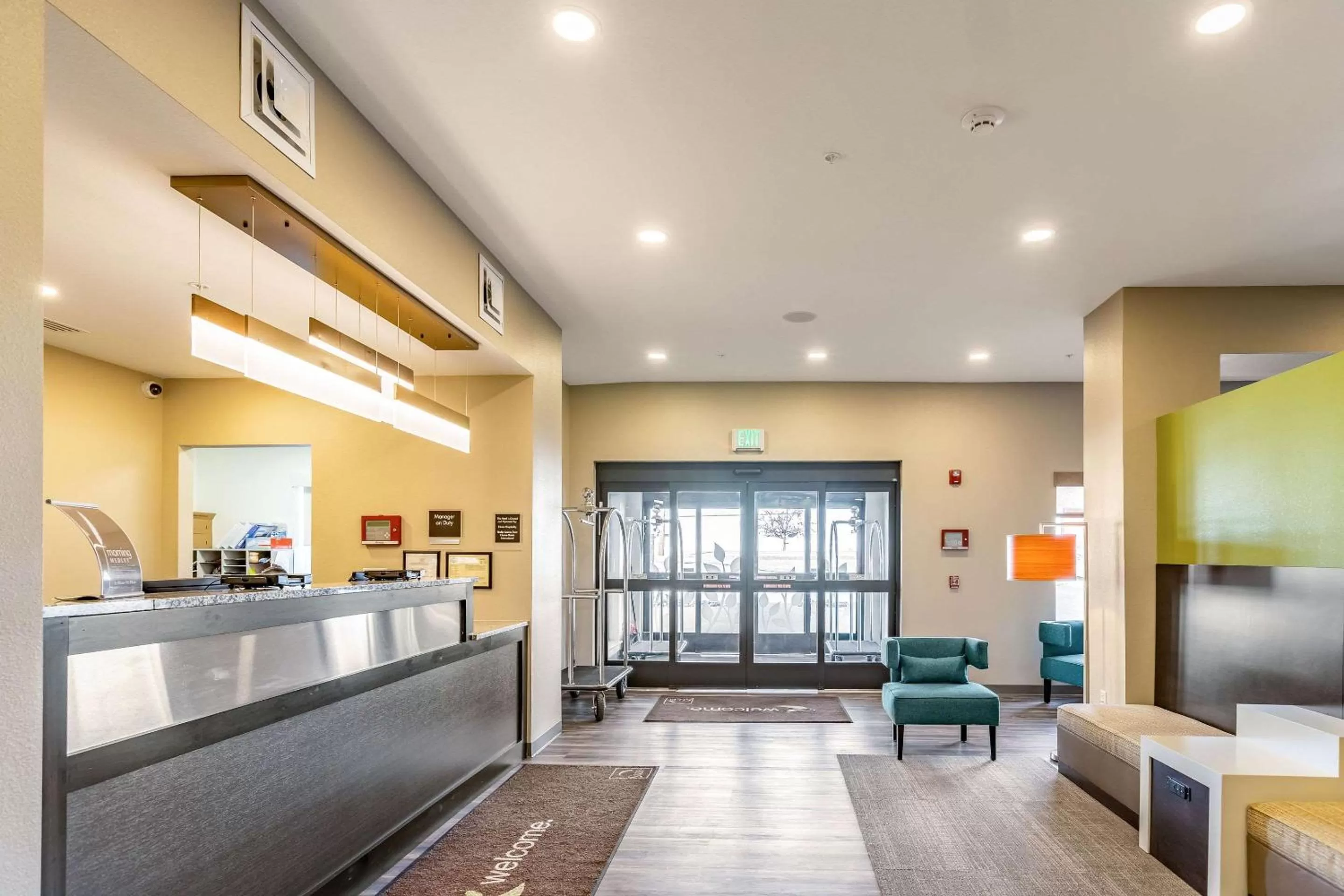Lobby or reception in Sleep Inn & Suites Mt Hope near Auction & Event Center