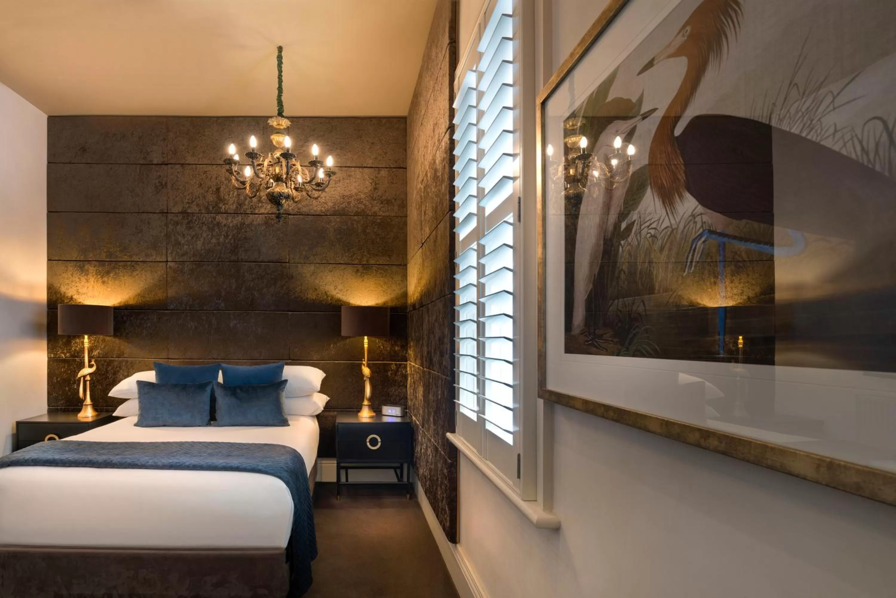 Bed in Hotel Frangos