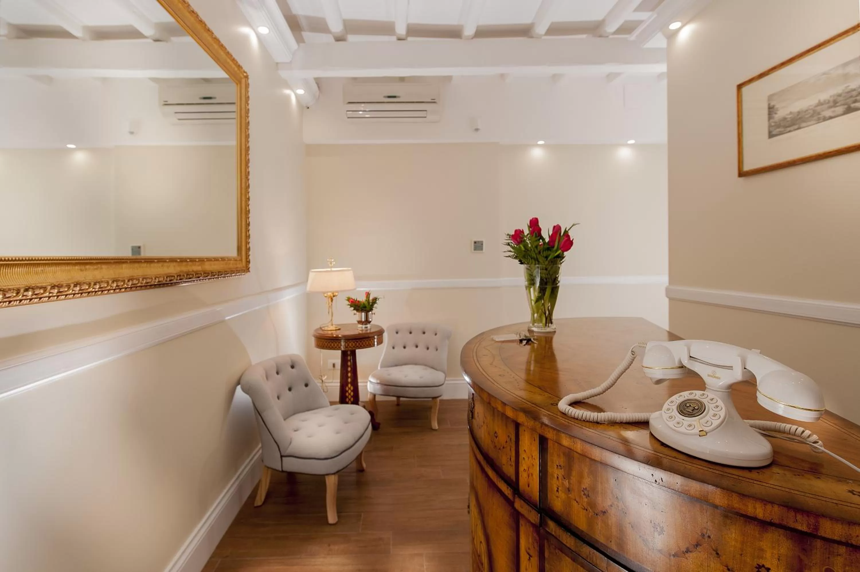 Lobby or reception in La Residenza del Sole al Pantheon