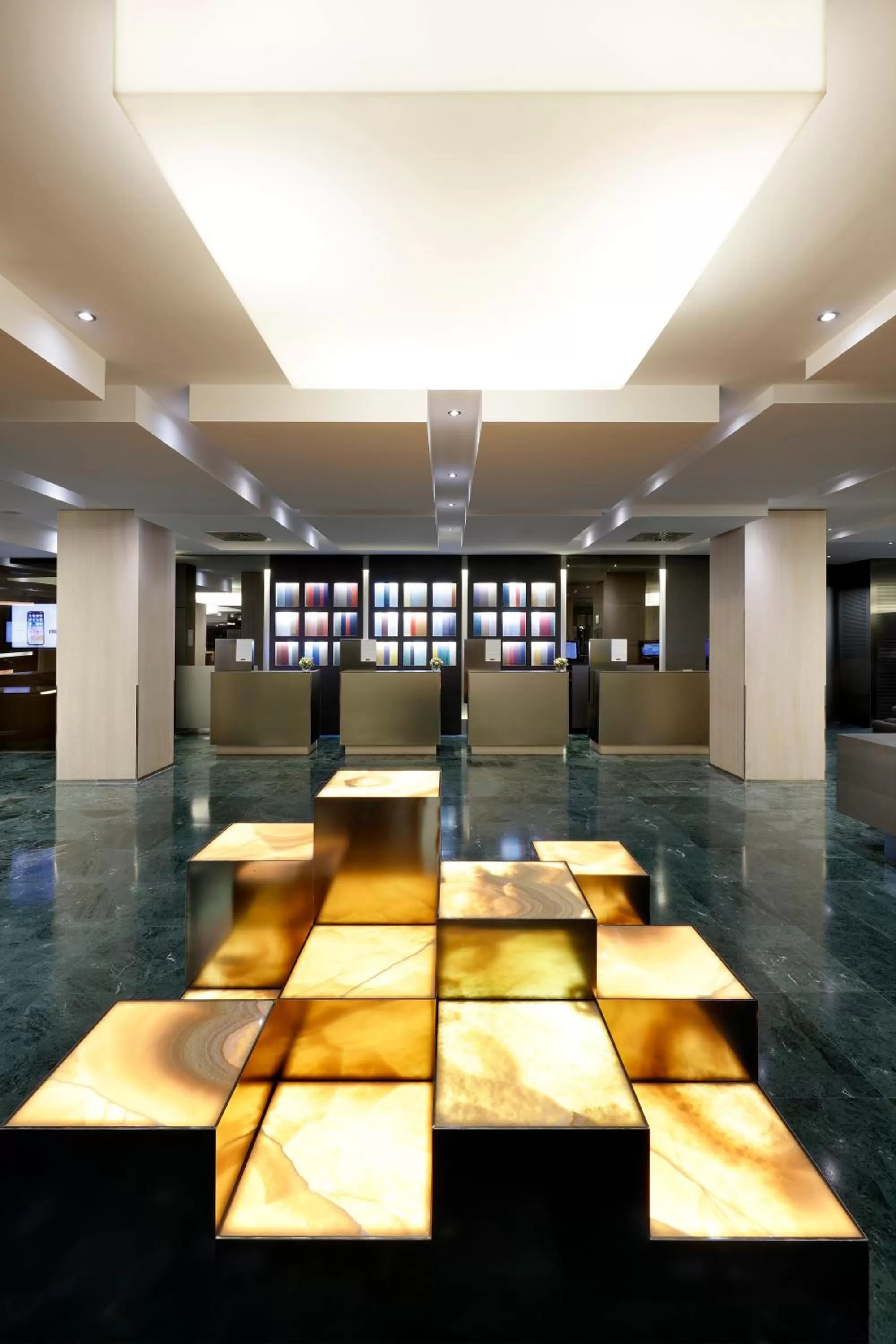 Lobby or reception in Melia Barcelona Sarriá