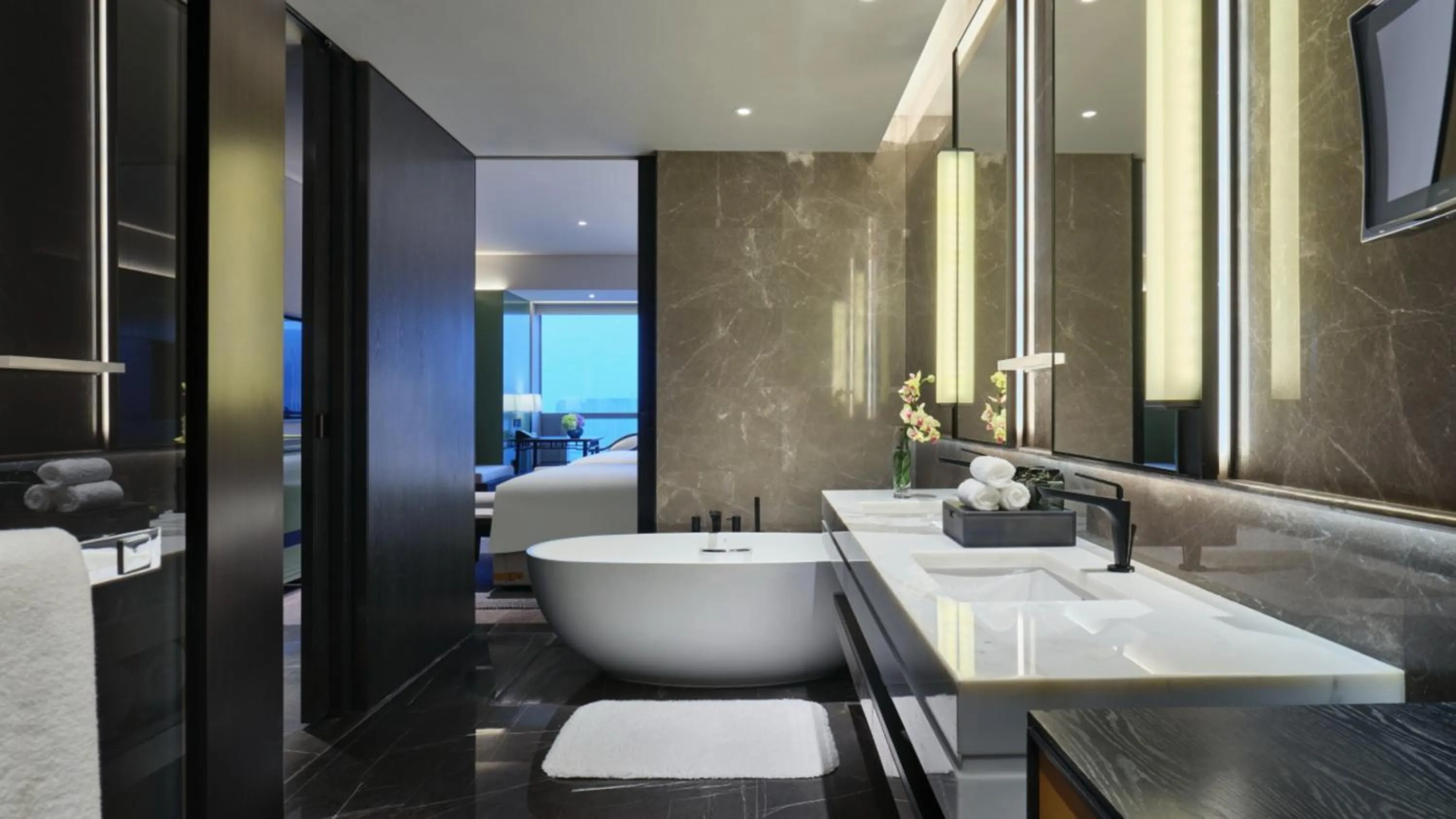 Bathroom in InterContinental Xi'an North by IHG