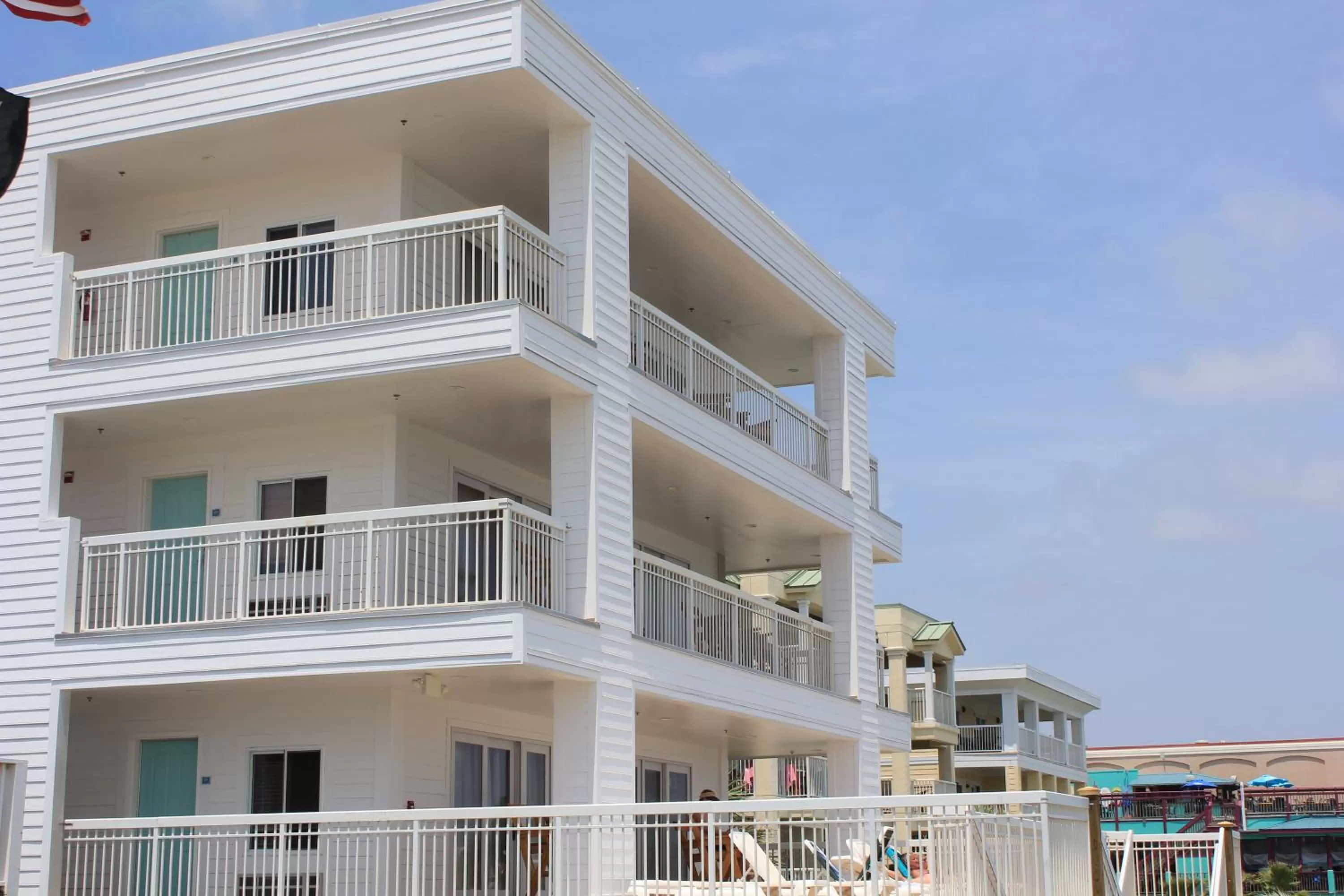 Property building in Seaside Inn - Isle of Palms