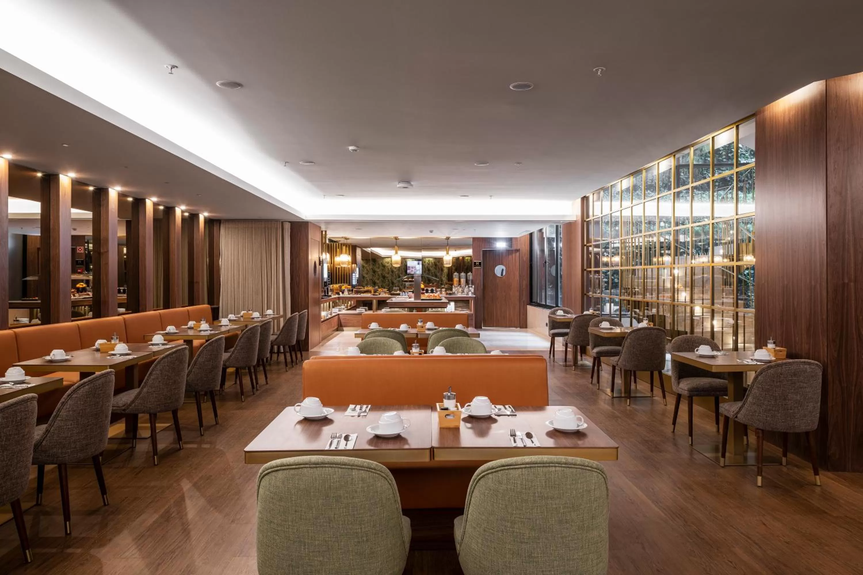 Breakfast in TURIM Oporto Hotel