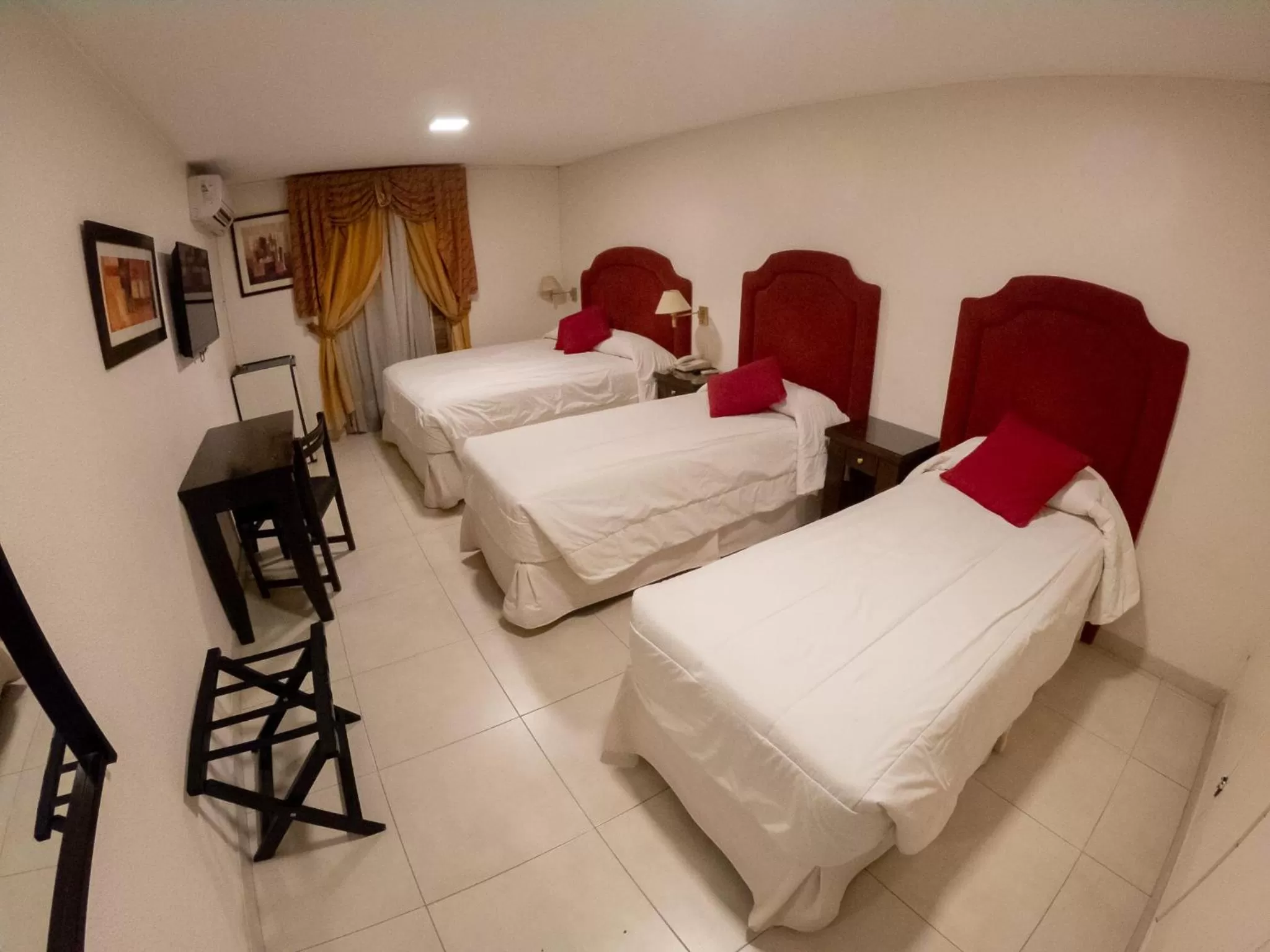 Bed in Hotel Metropol