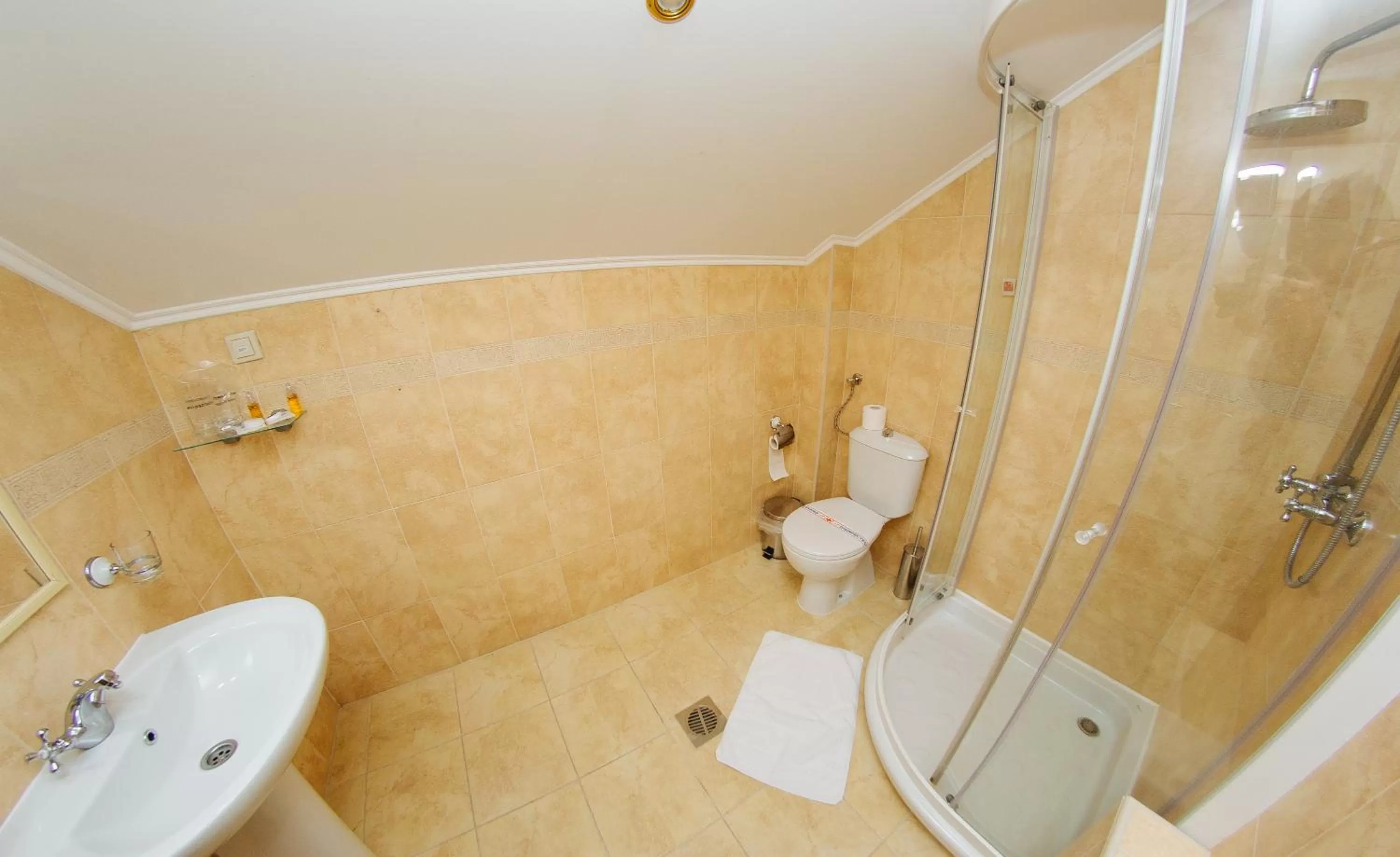 Bathroom in Garni Hotel Andric