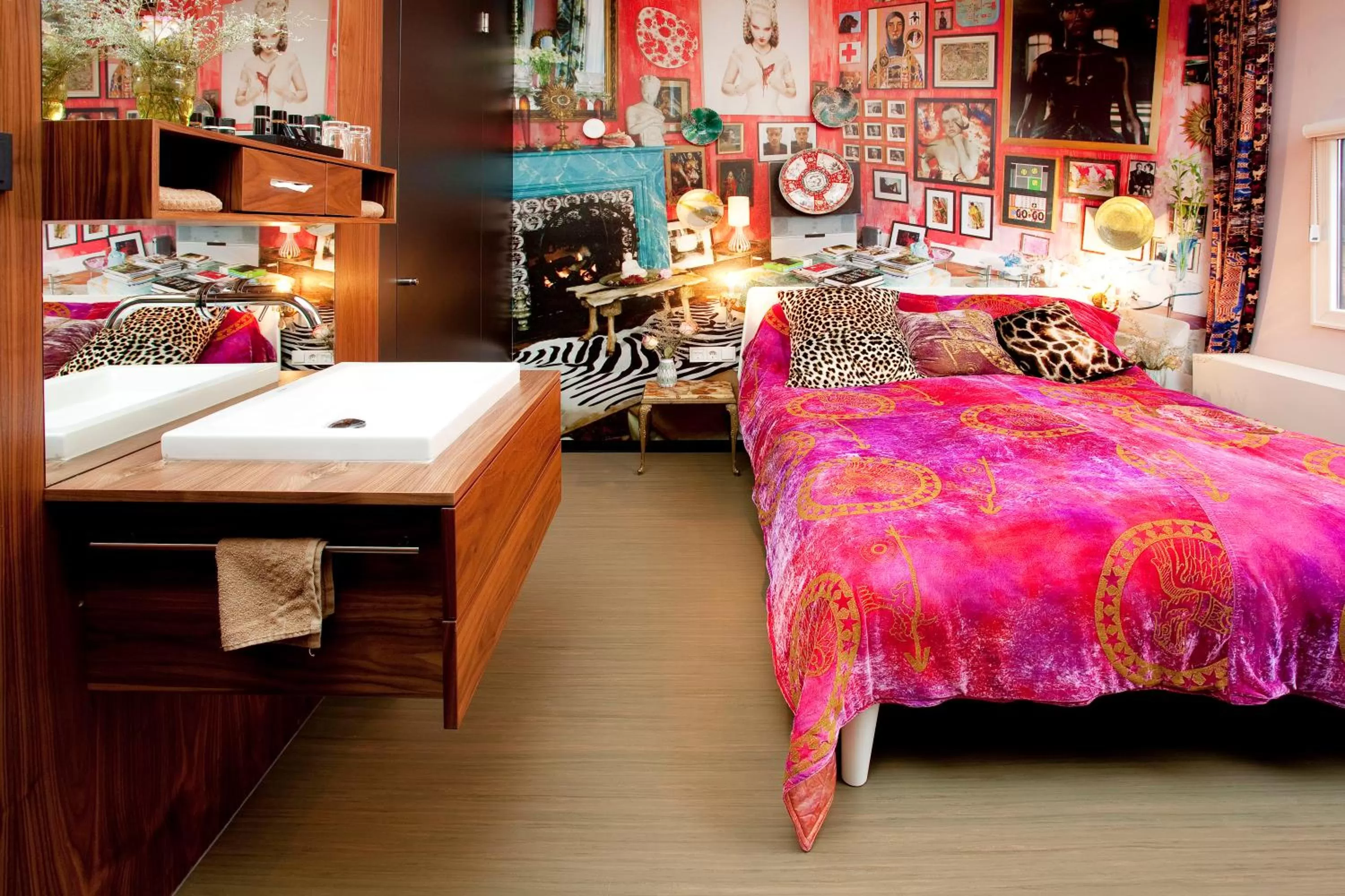 Photo of the whole room, Bed in Design Hotel Modez