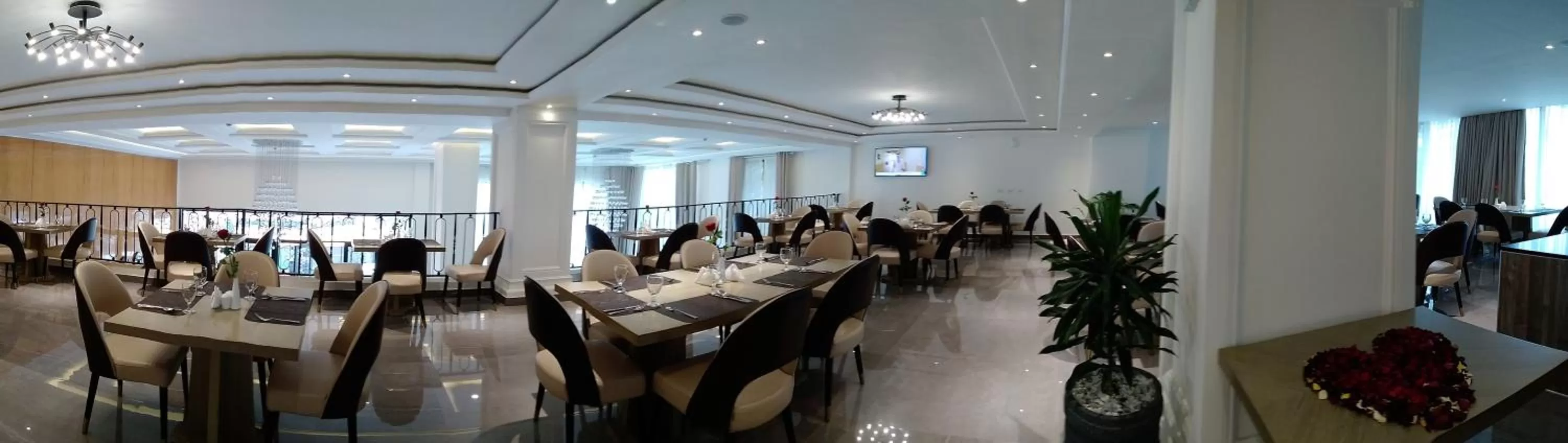 Restaurant/places to eat in Check Inn Hotel Addis Ababa