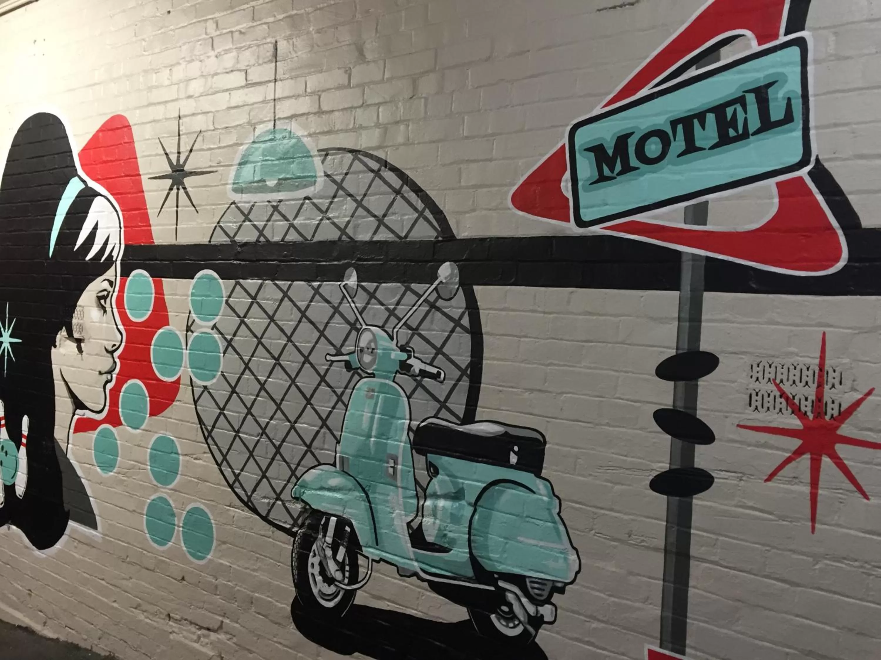 Decorative detail in Motel on Carroll