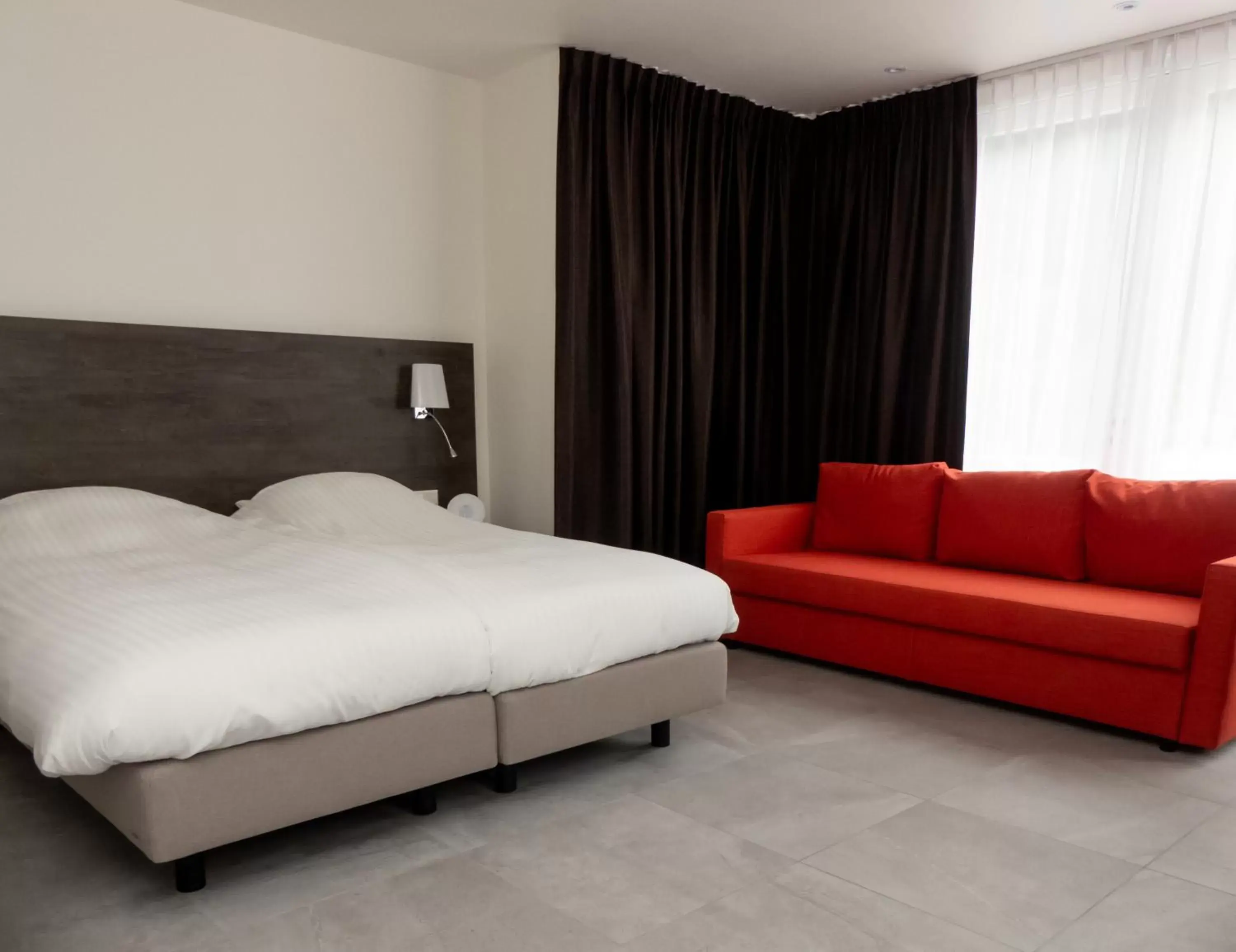 Large Double Room in Hotel-Restaurant Het Rechthuis Large Double Room in Hotel-Restaurant Het Rechthuis